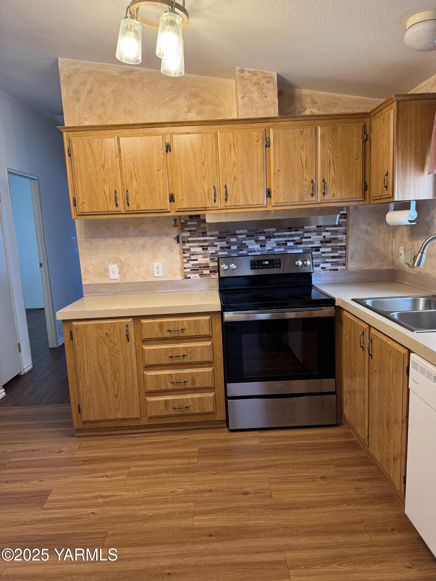 55 W Washington Ave Ave Unit: 149