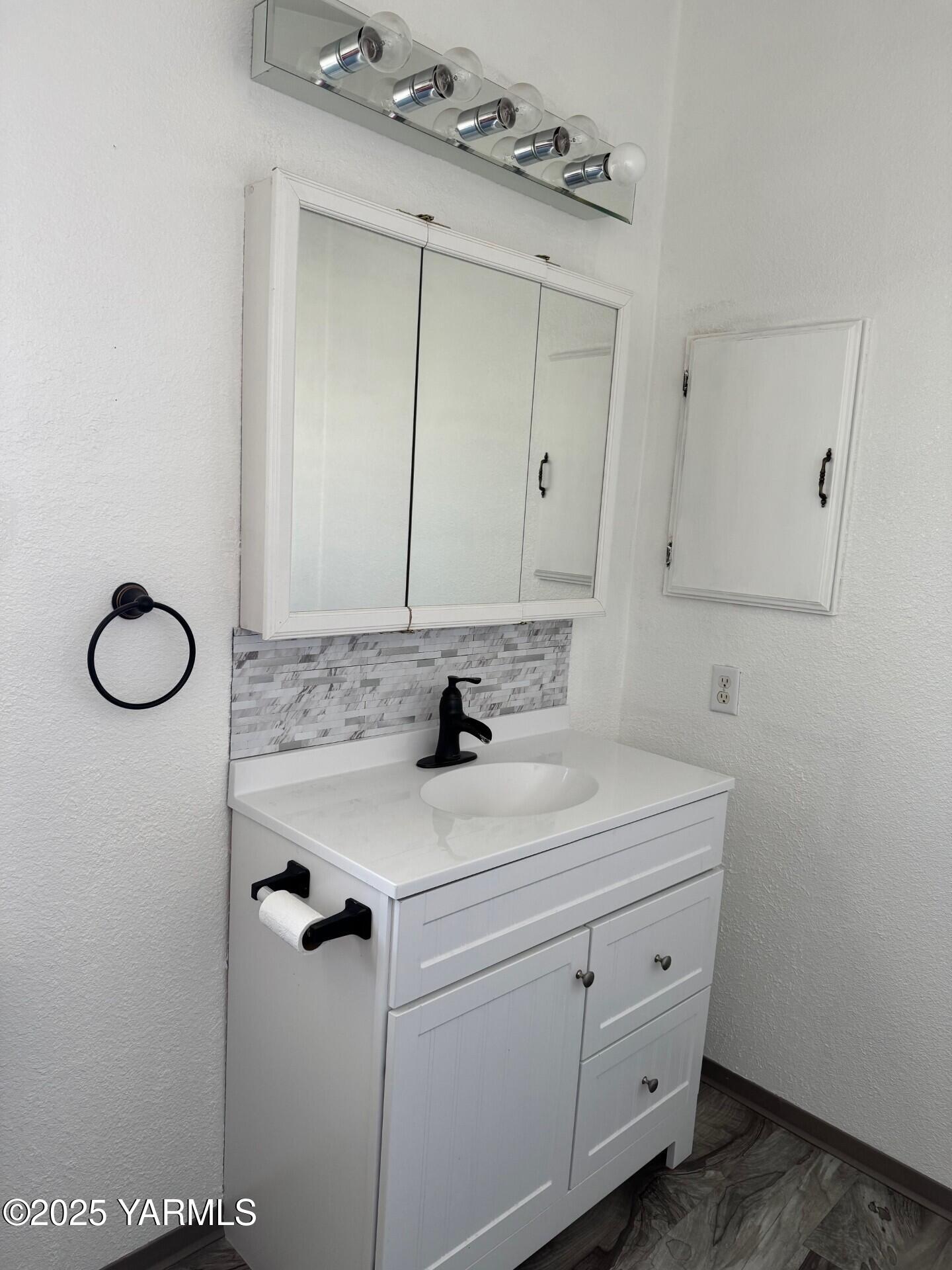 55 W Washington Ave Ave Unit: 149