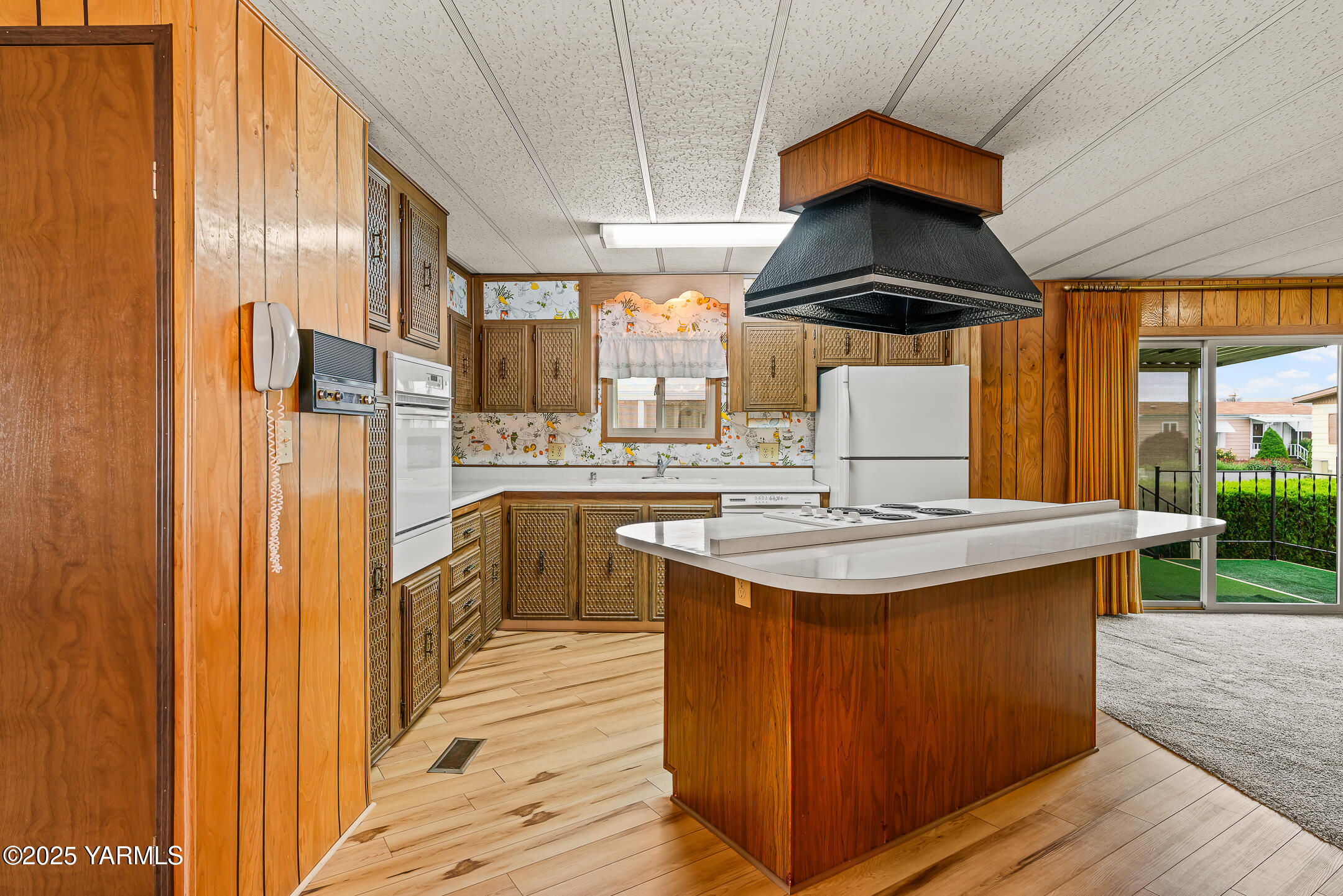 18 W Washington Ave Unit: 76