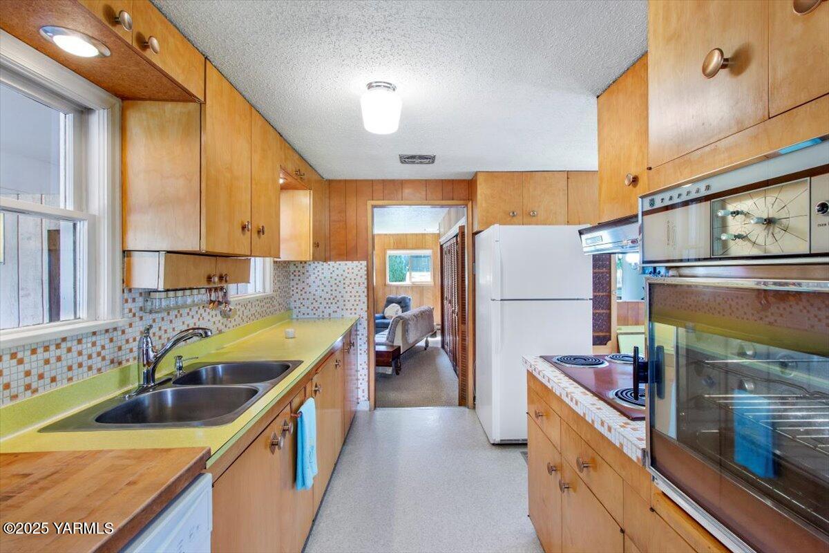 12805 Rutherford Rd