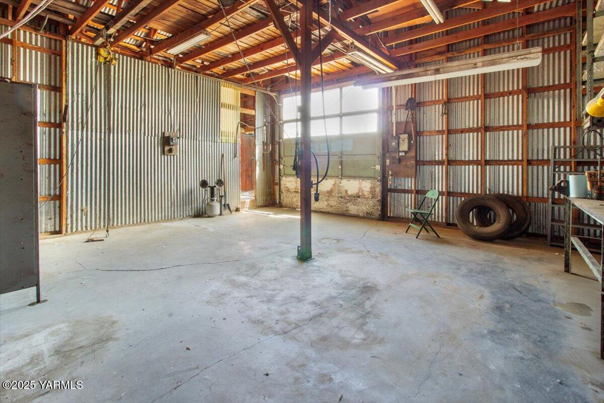 12805 Rutherford Rd