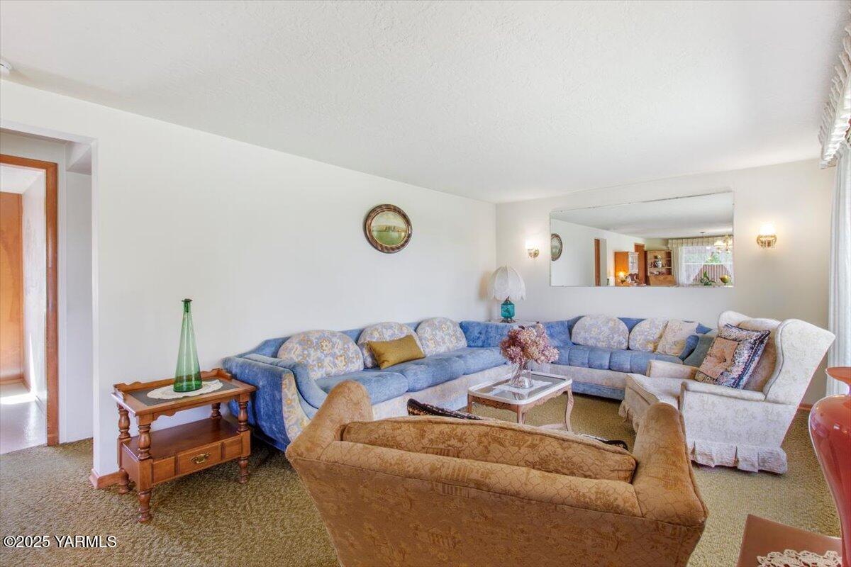 12805 Rutherford Rd