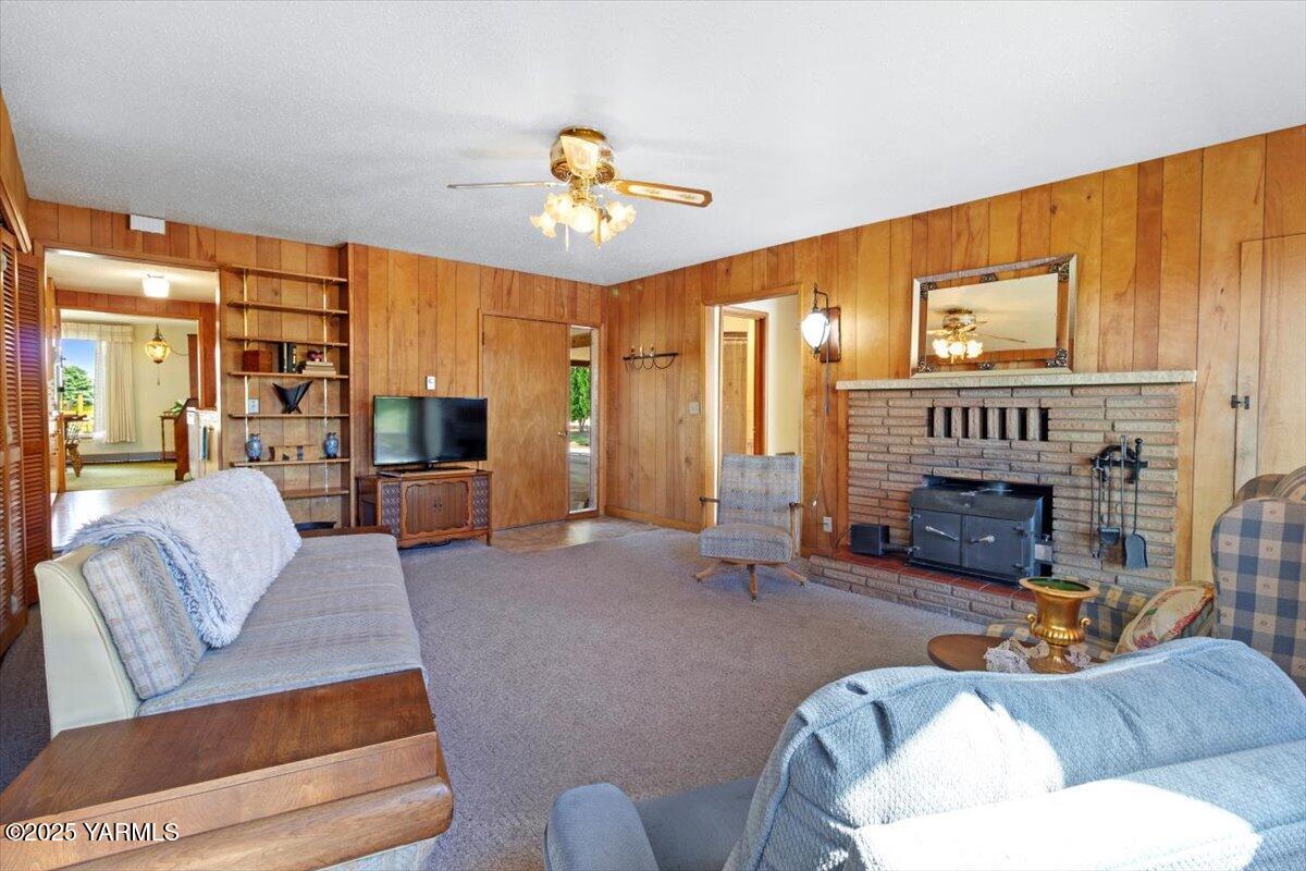 12805 Rutherford Rd