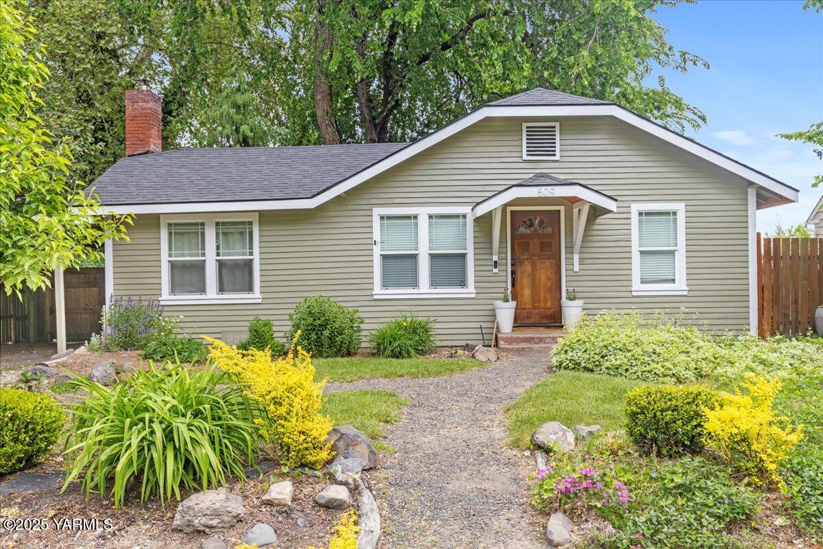 809 S 19th Ave