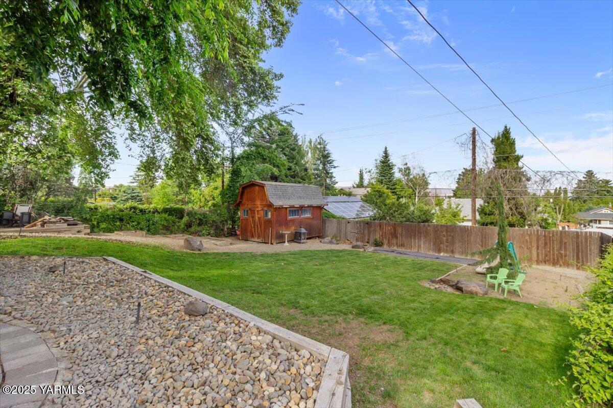 809 S 19th Ave