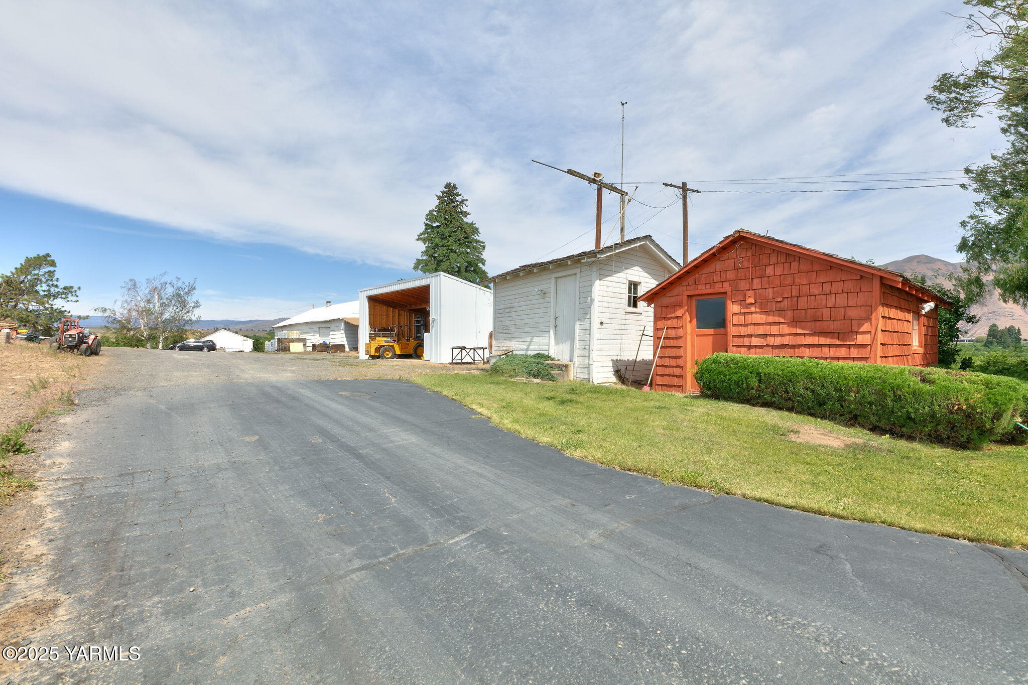 1510/1514 N Tieton Rd