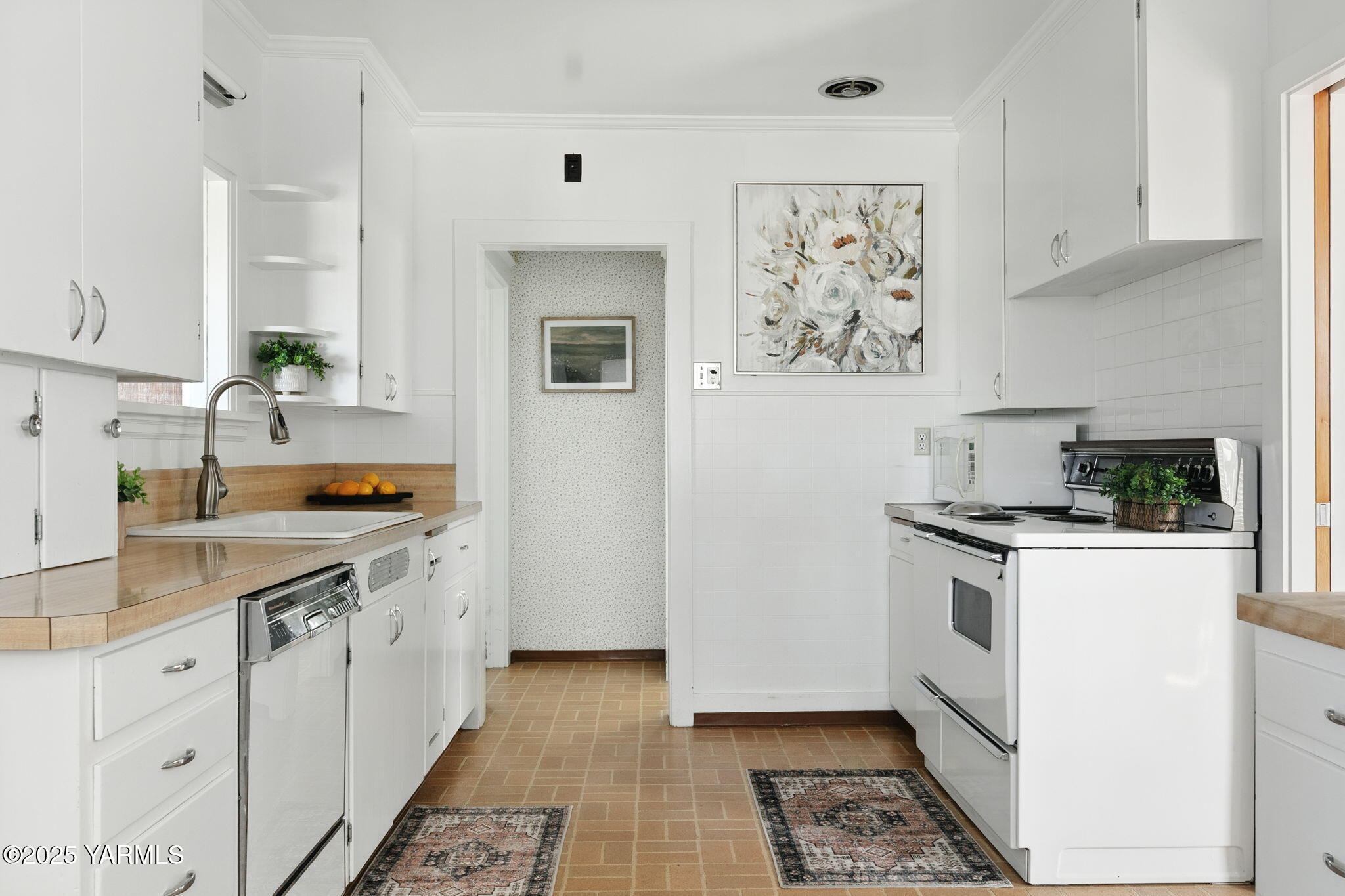 1510/1514 N Tieton Rd