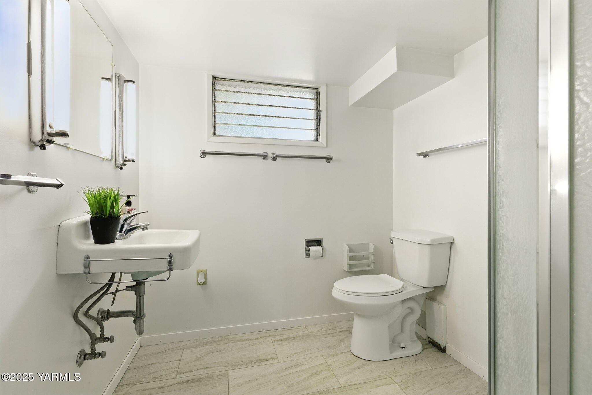 1510/1514 N Tieton Rd