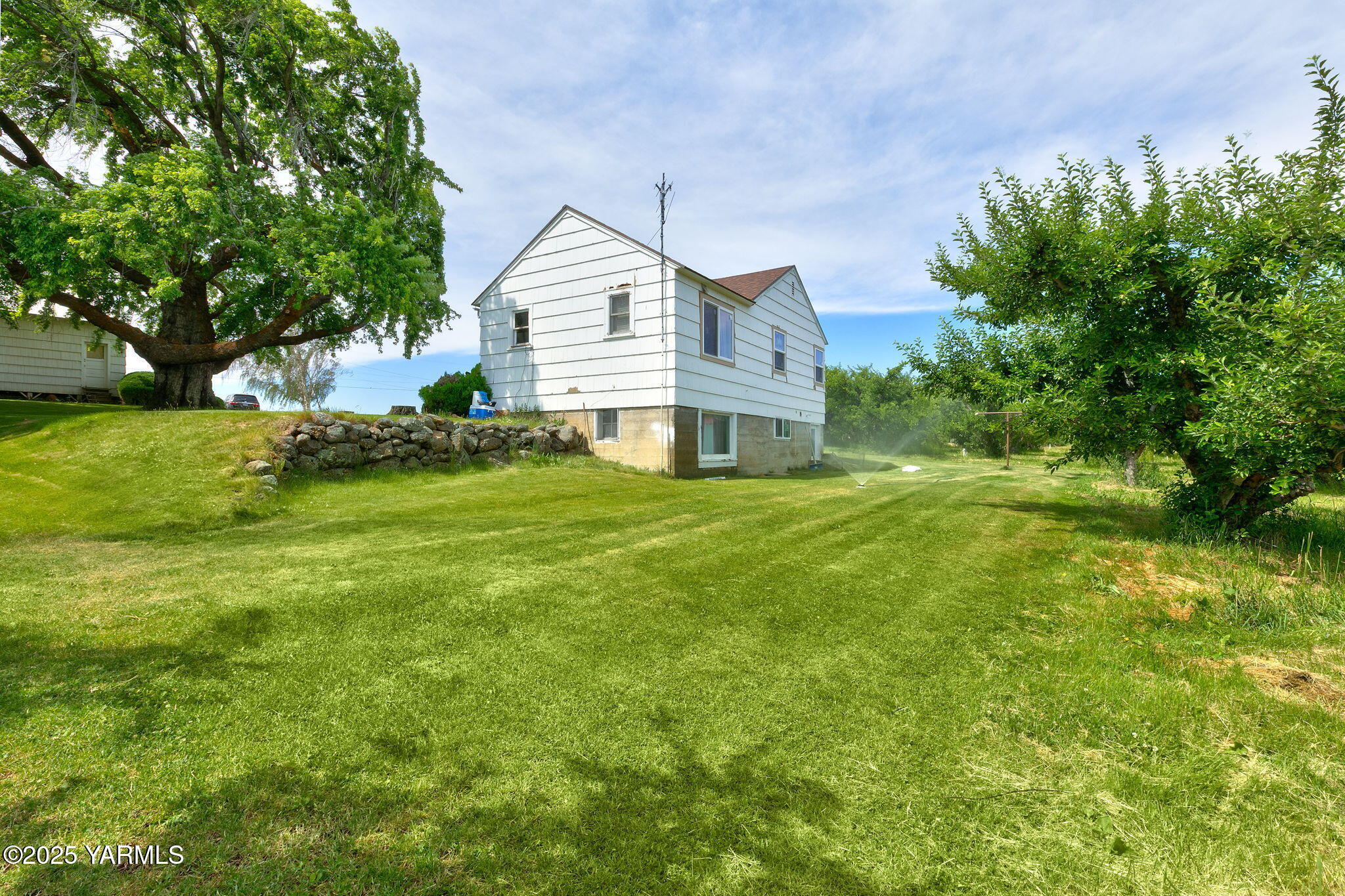 1510/1514 N Tieton Rd