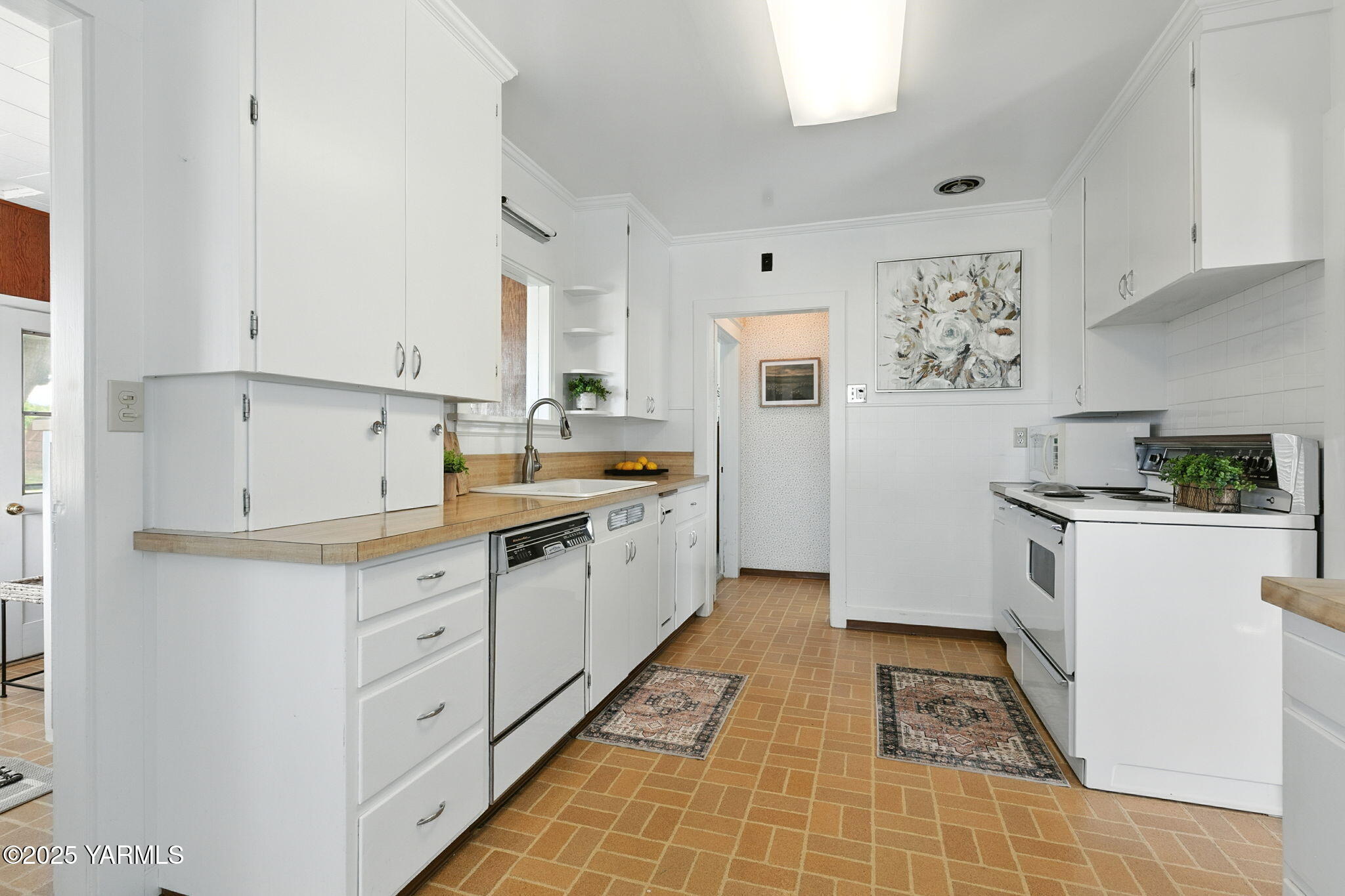 1510/1514 N Tieton Rd