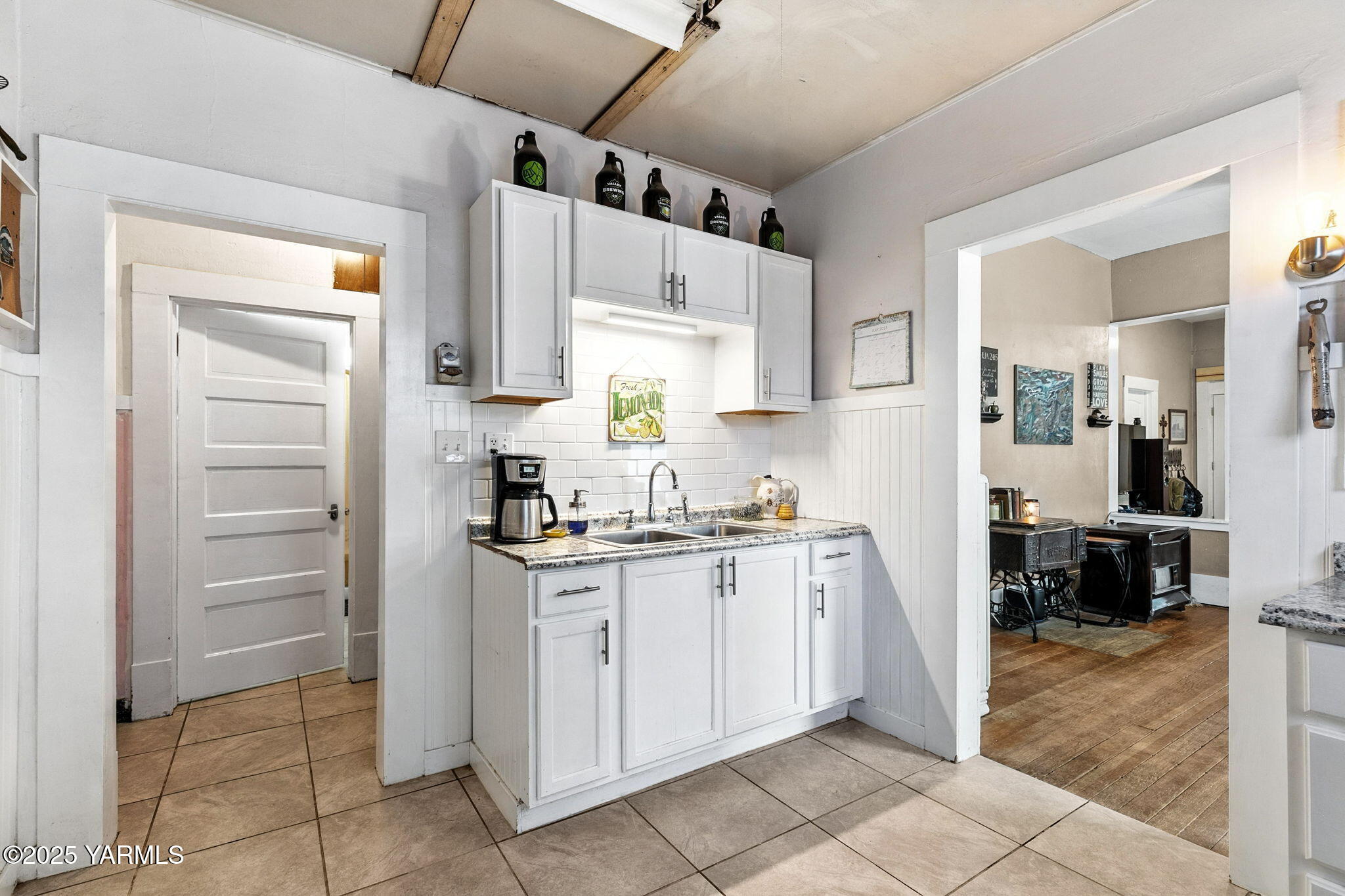 312 S 10th Ave