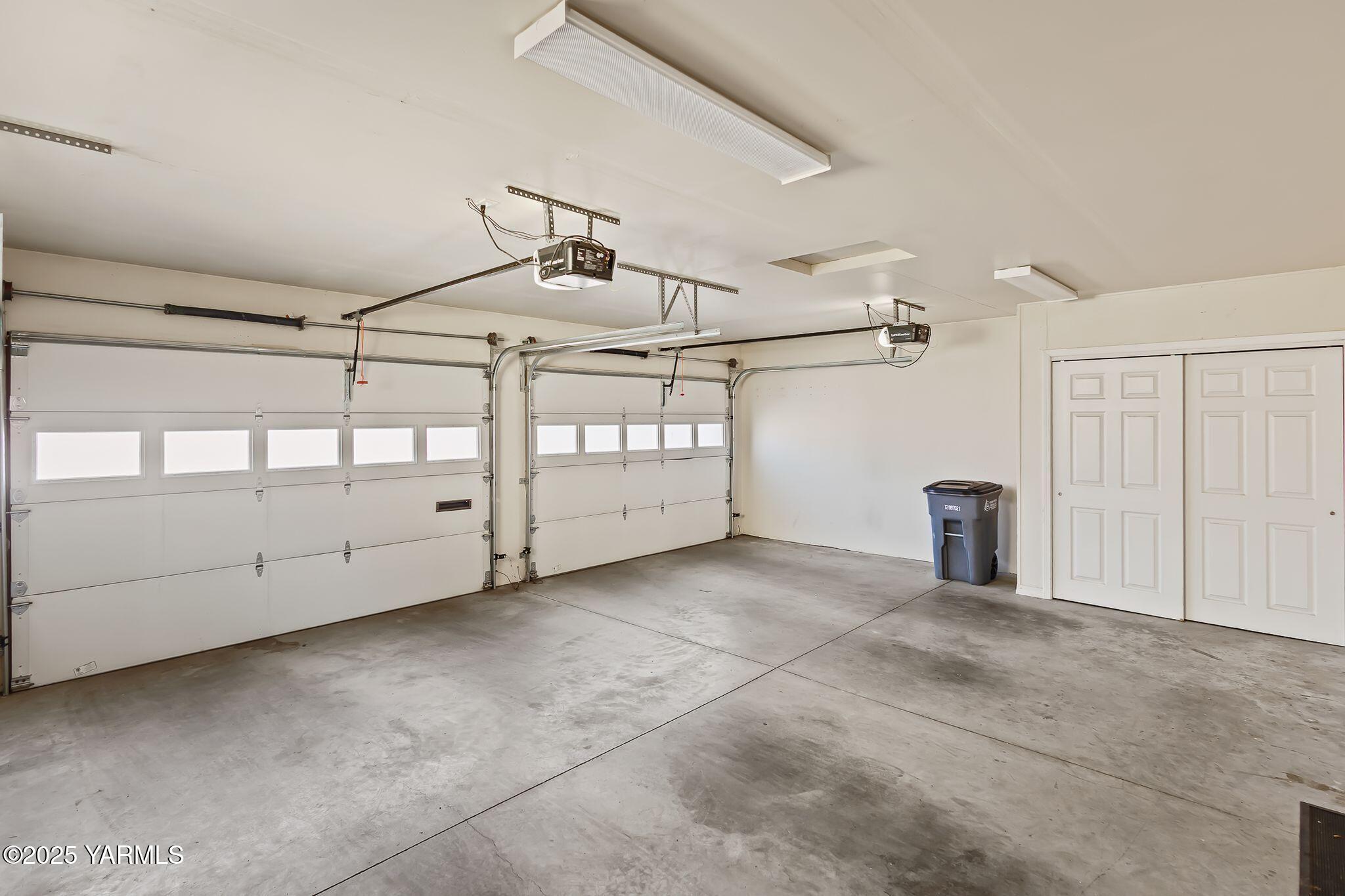 5701 W Chestnut Ave Unit: 9