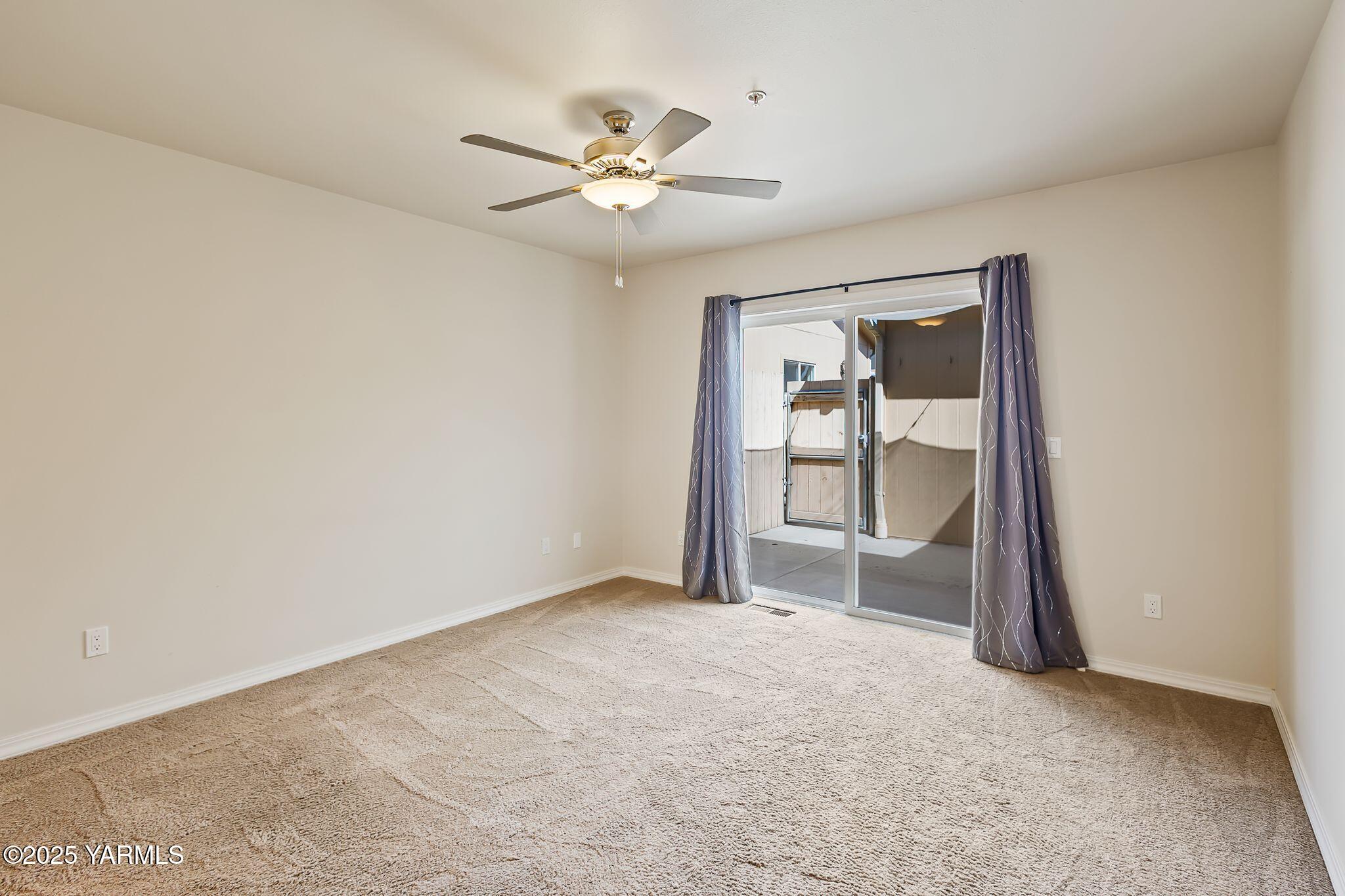 5701 W Chestnut Ave Unit: 9