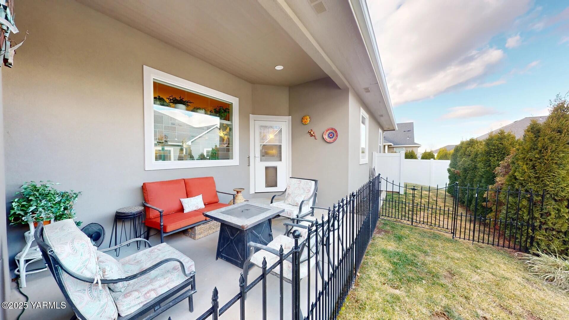 7106 Vista Ridge Ave