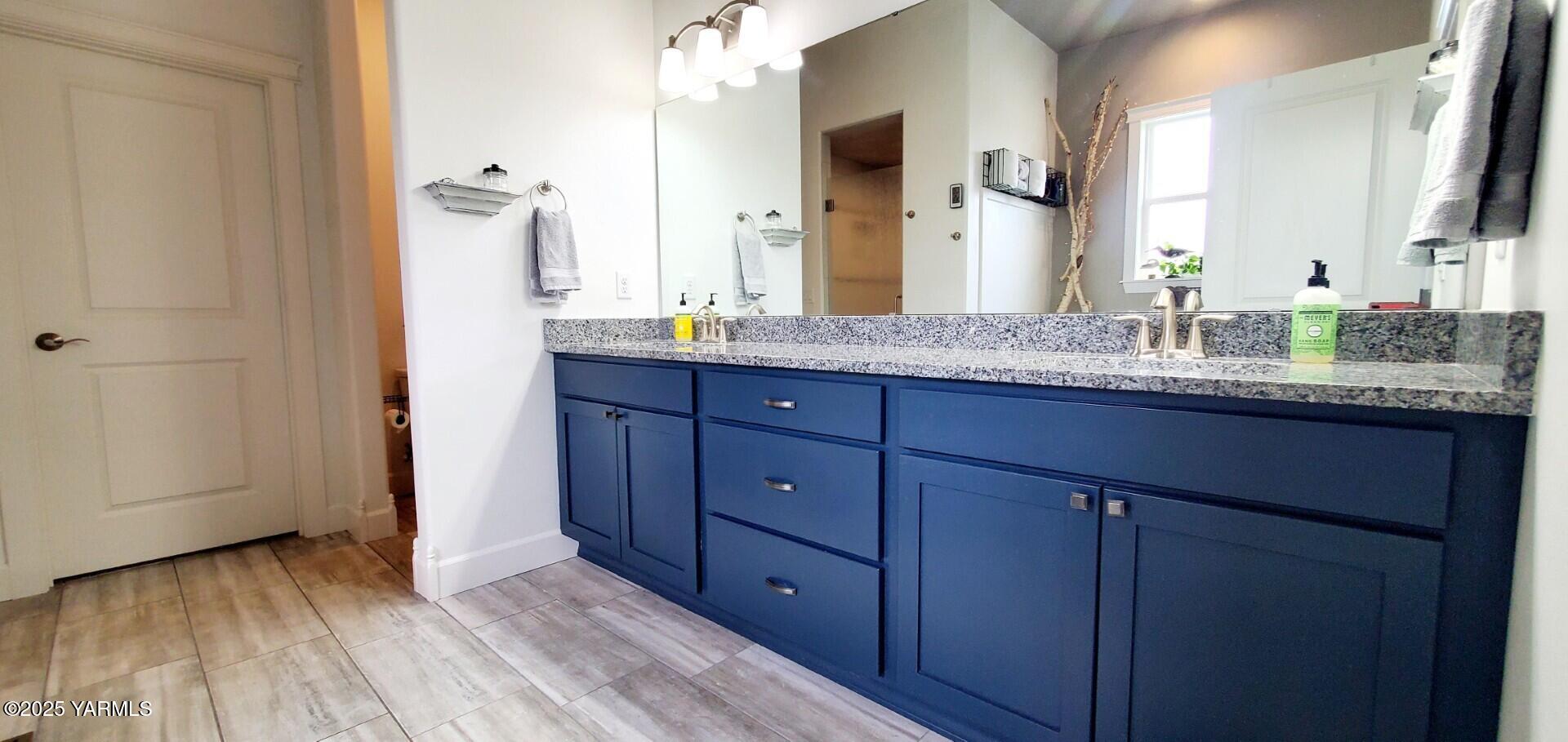 7106 Vista Ridge Ave