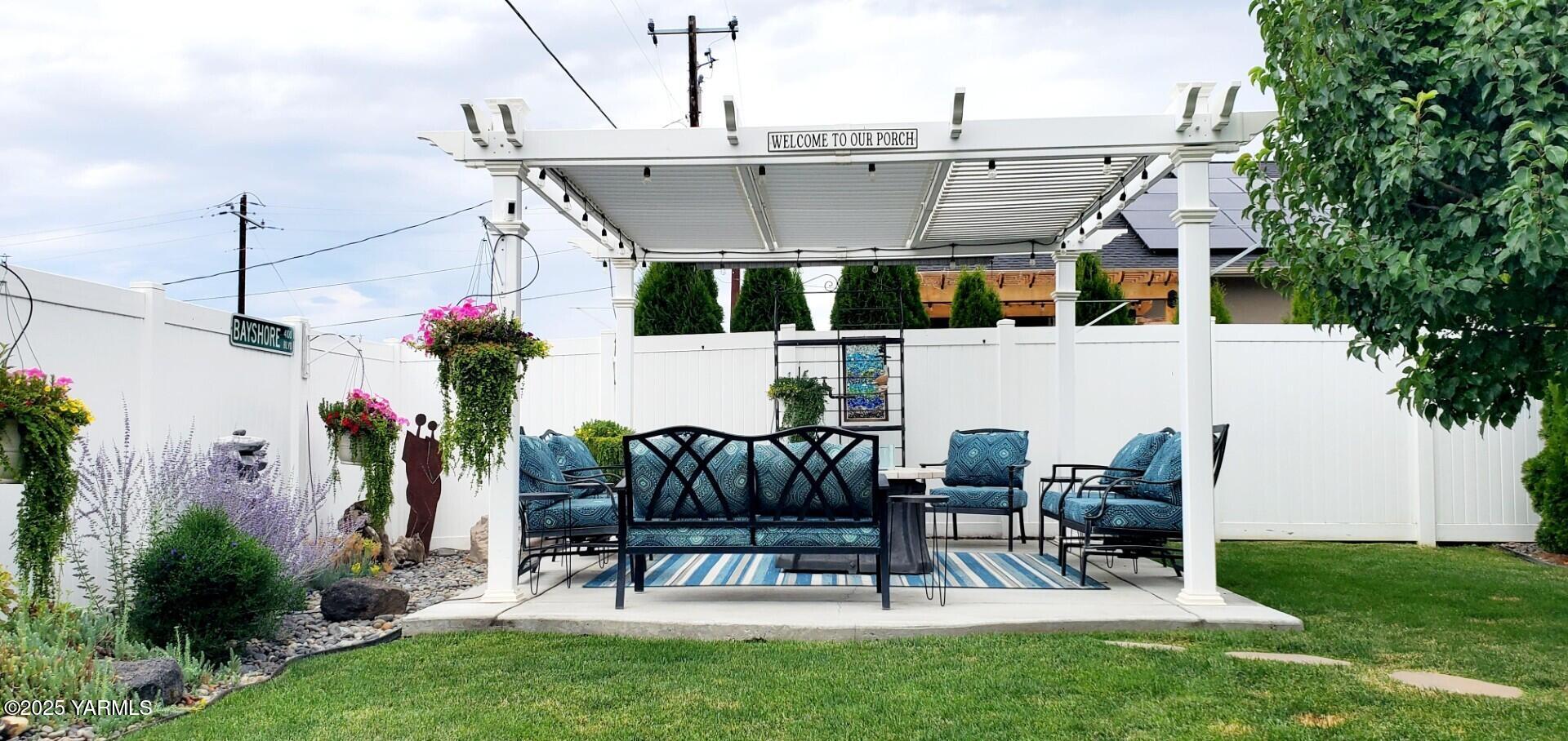 7106 Vista Ridge Ave