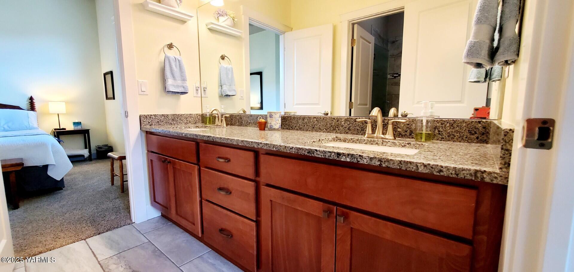 7106 Vista Ridge Ave