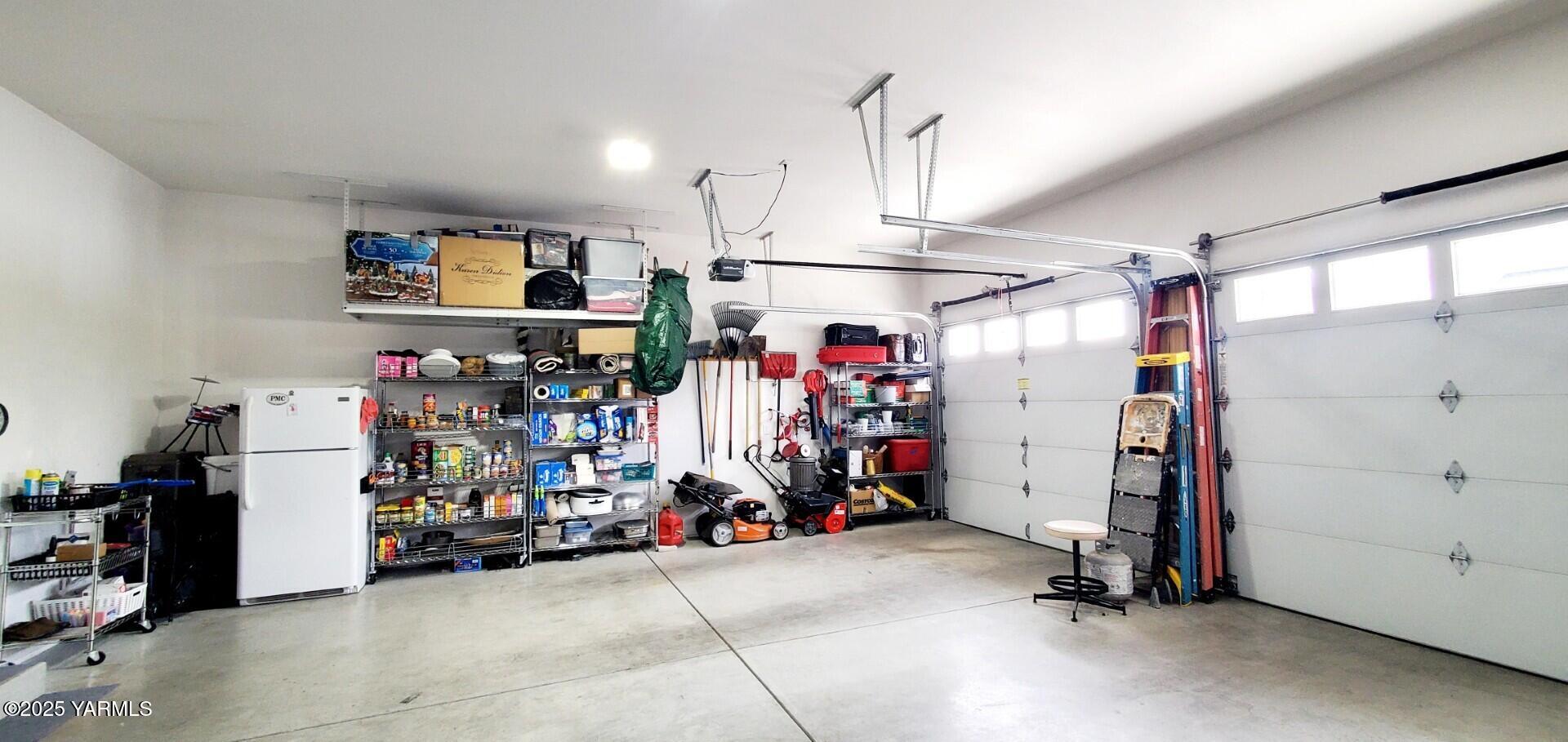 7106 Vista Ridge Ave