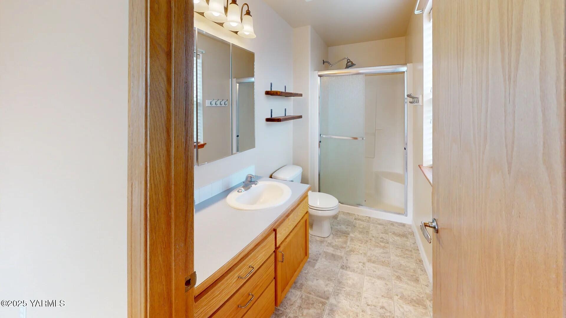 2300 S 80th Ave