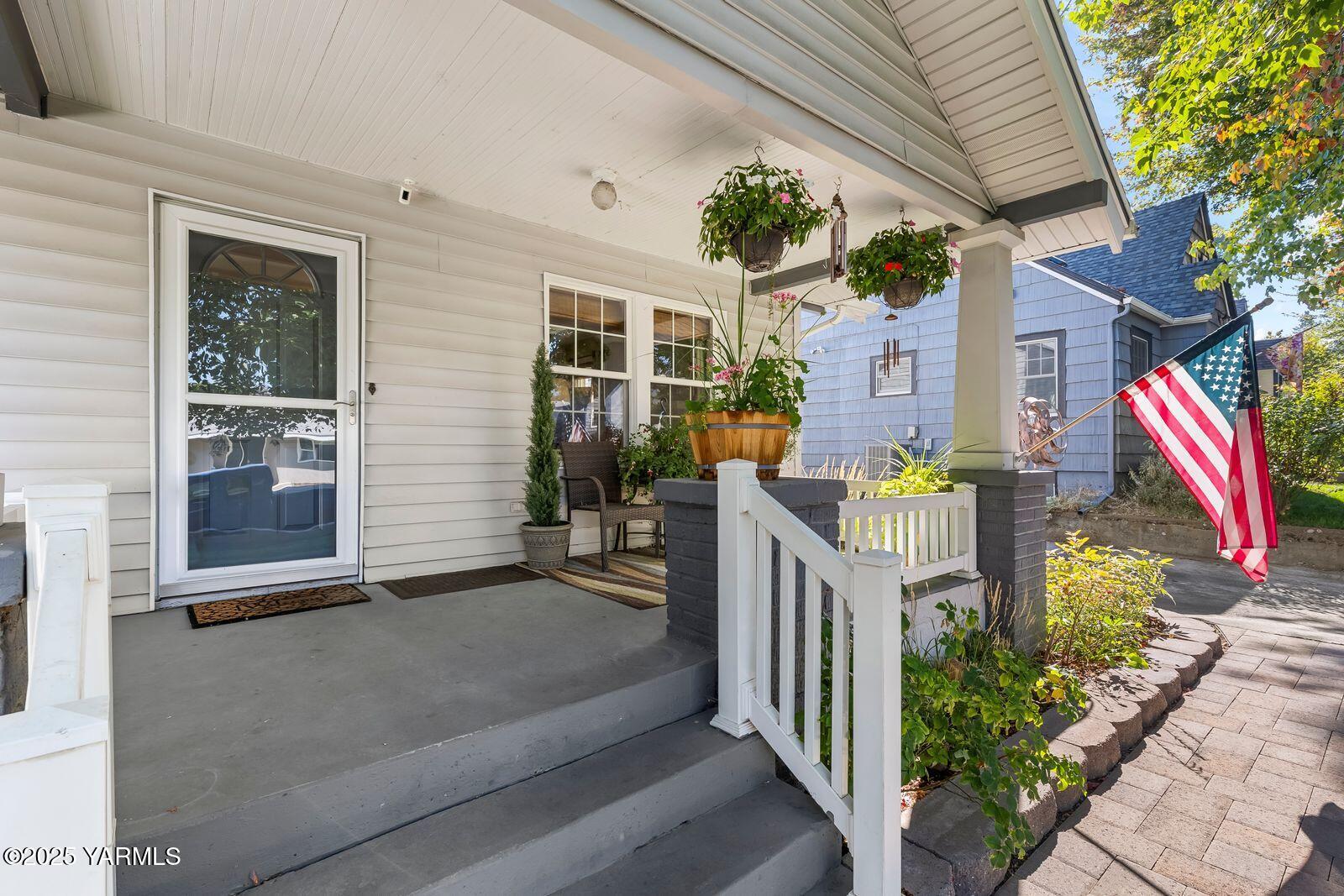 115 N 30th Ave