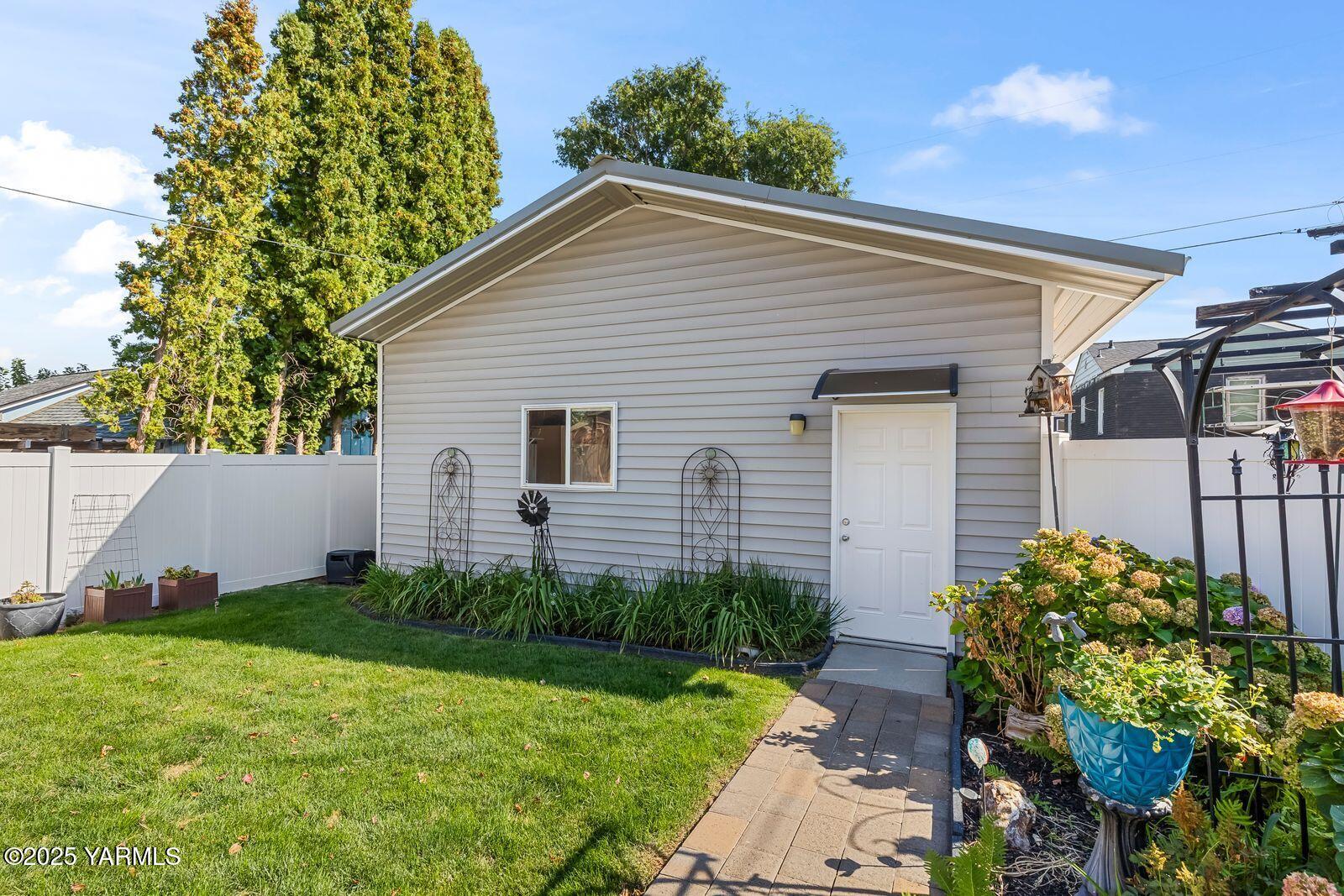 115 N 30th Ave