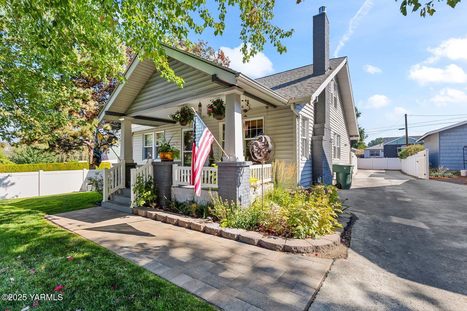 115 N 30th Ave