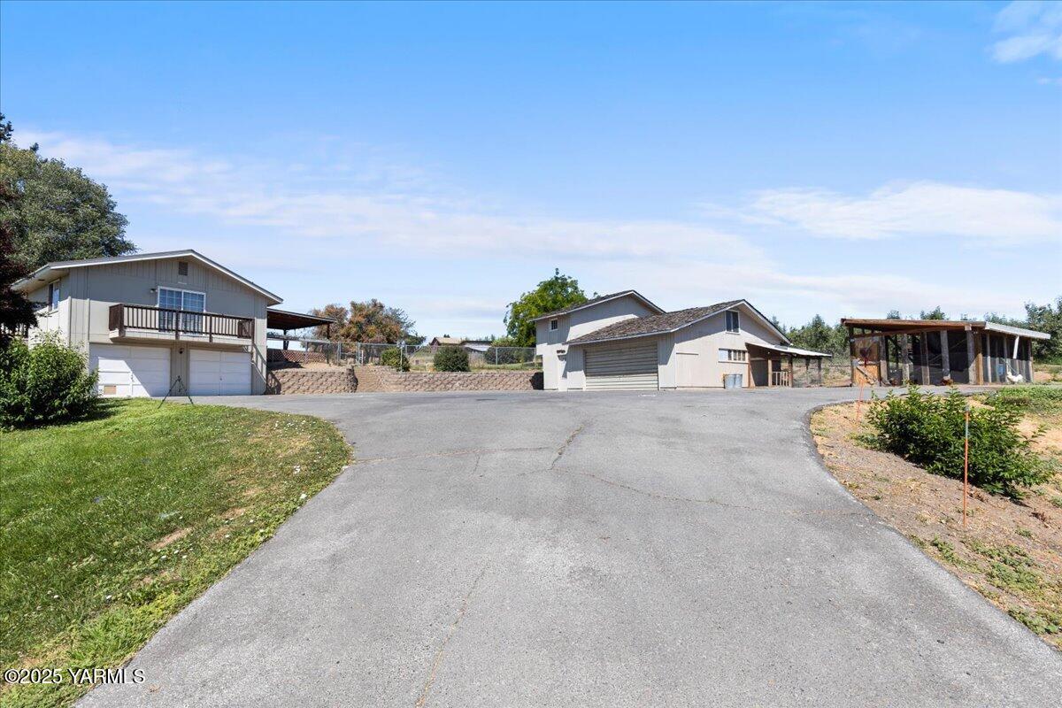 341 Pleasant Hills Dr