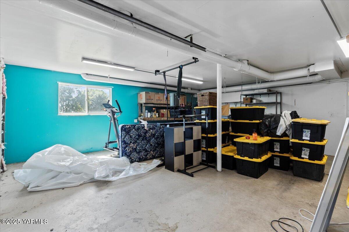 341 Pleasant Hills Dr