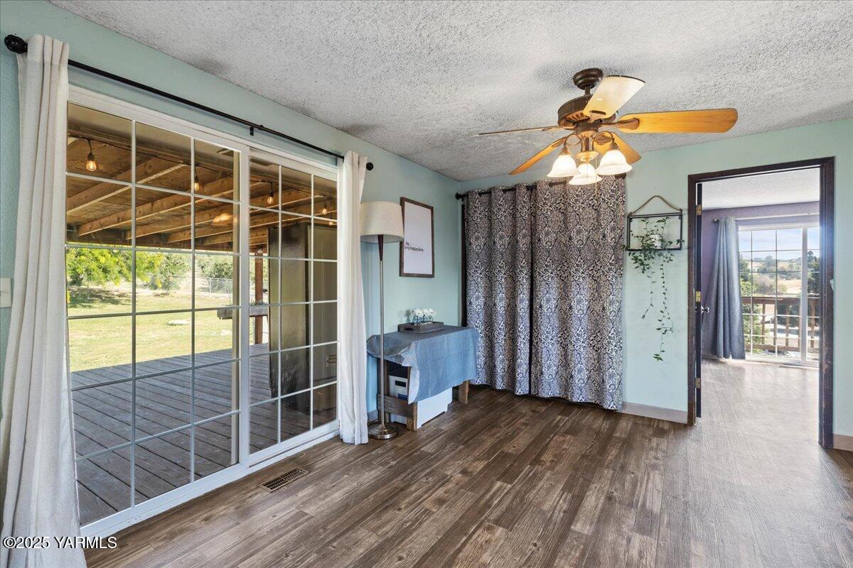 341 Pleasant Hills Dr