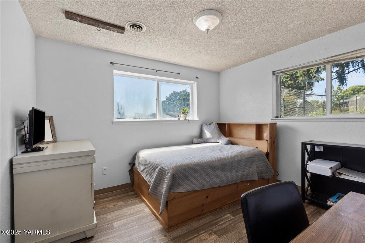 341 Pleasant Hills Dr