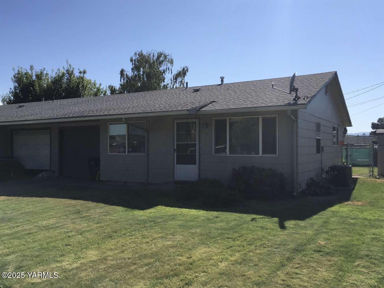 810 S 48th Ave Unit: A & B