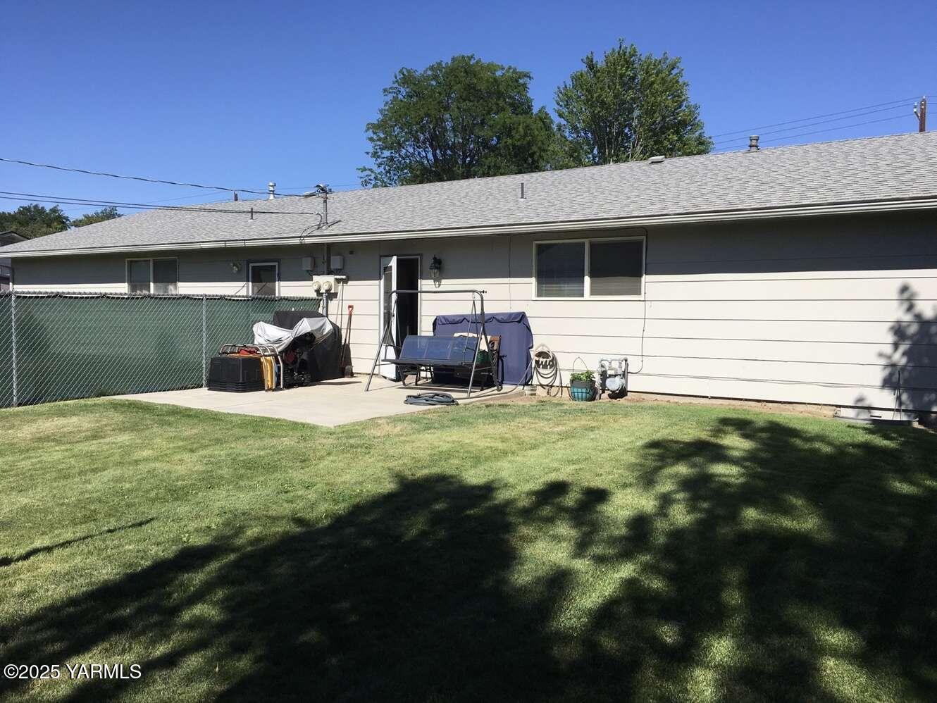 810 S 48th Ave Unit: A & B