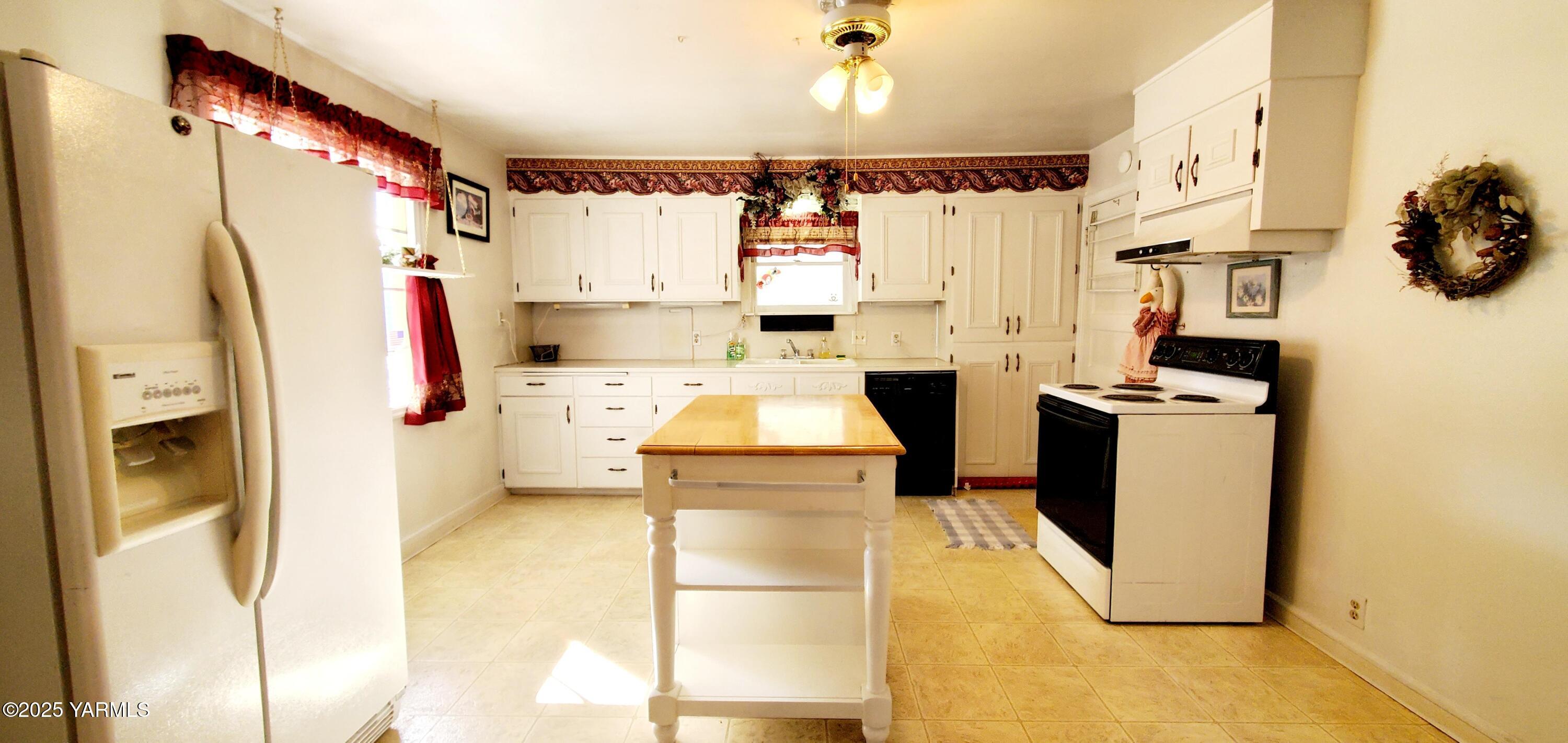 406 S 36th Ave