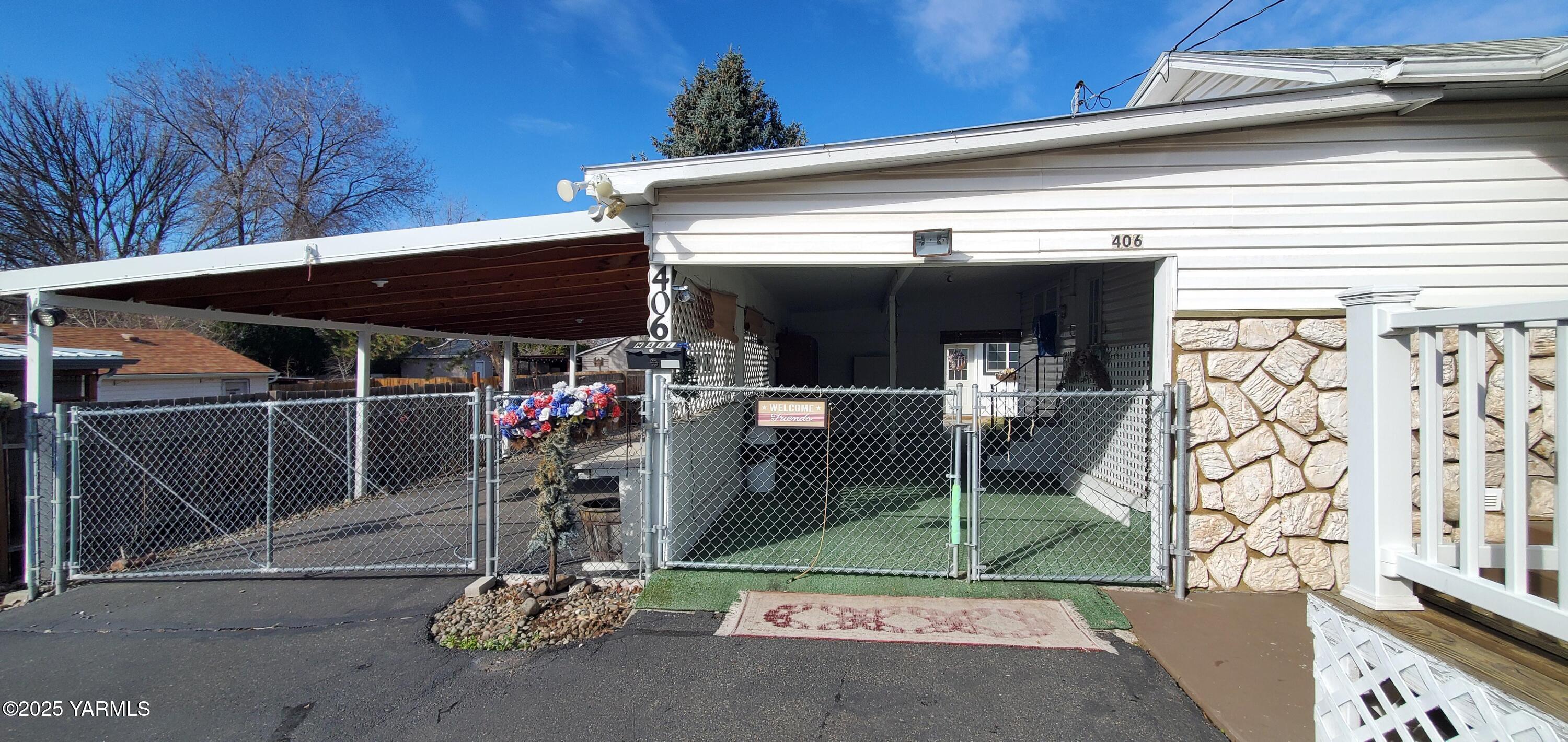 406 S 36th Ave