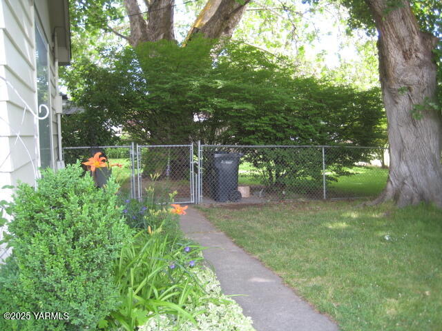 201 N 33rd St