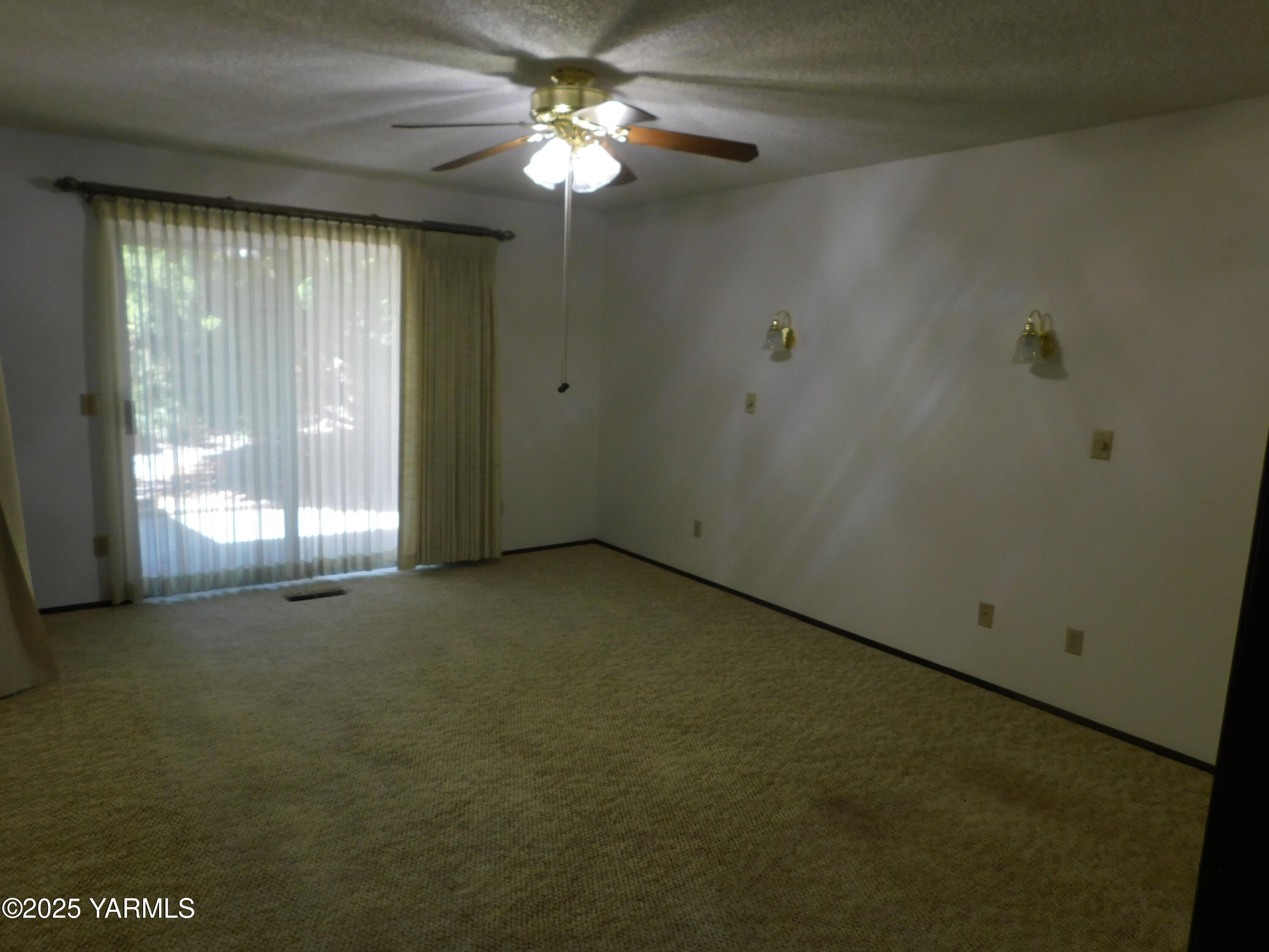 5910 W Lincoln Ave Unit: 38