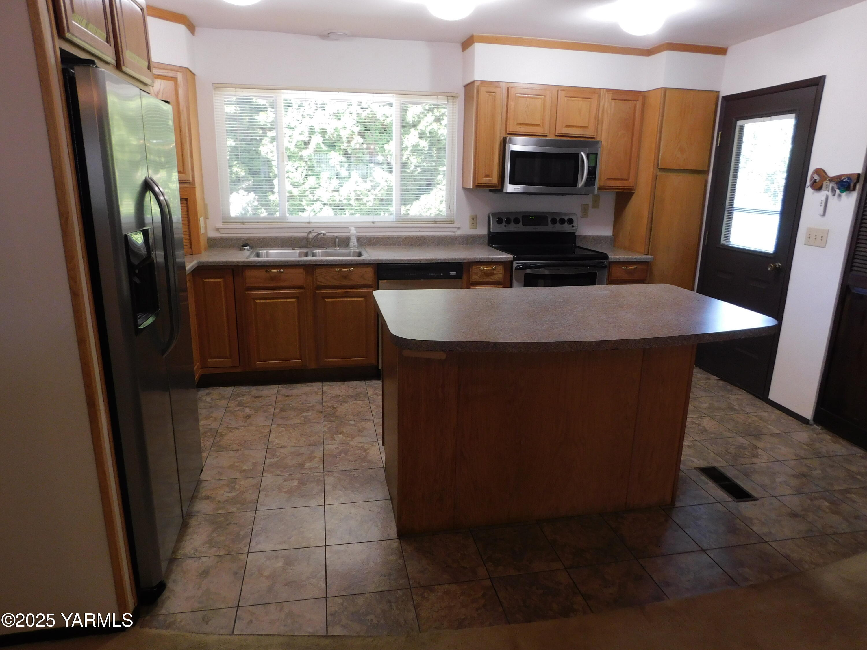 5910 W Lincoln Ave Unit: 38