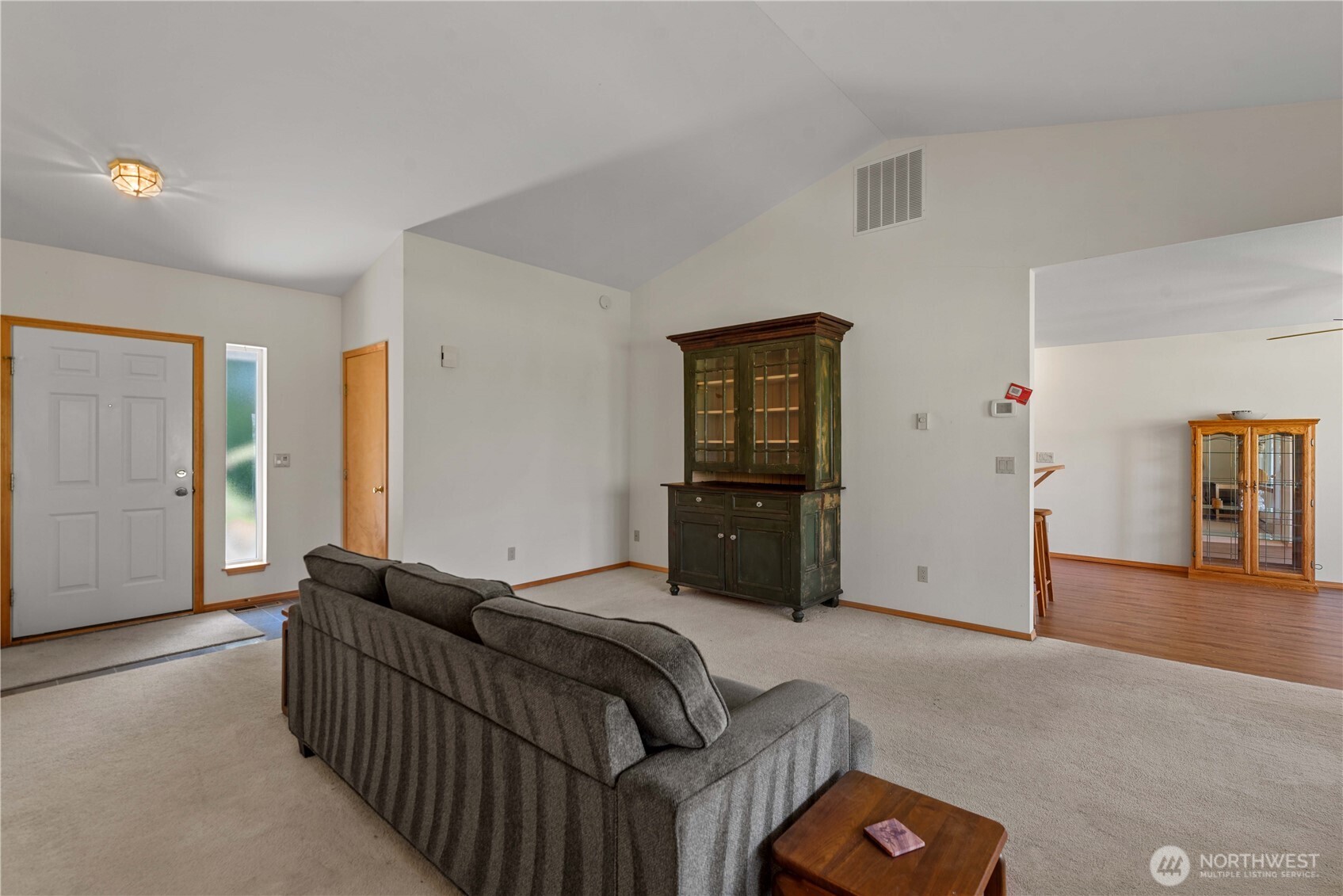 40 McLallen Lane
