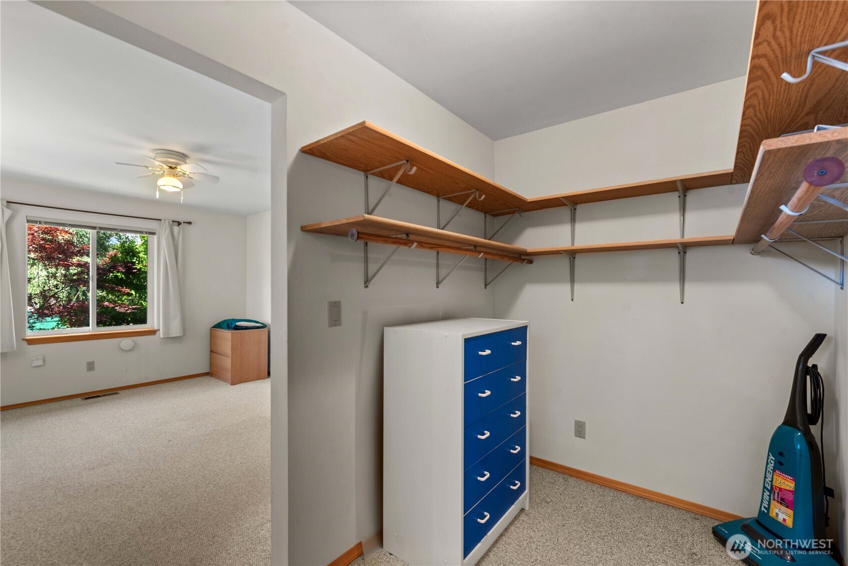 40 McLallen Lane
