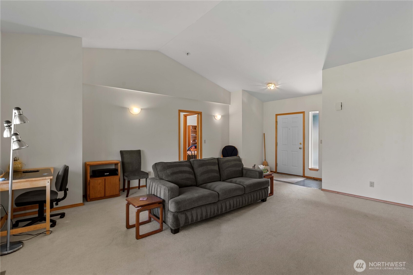 40 McLallen Lane