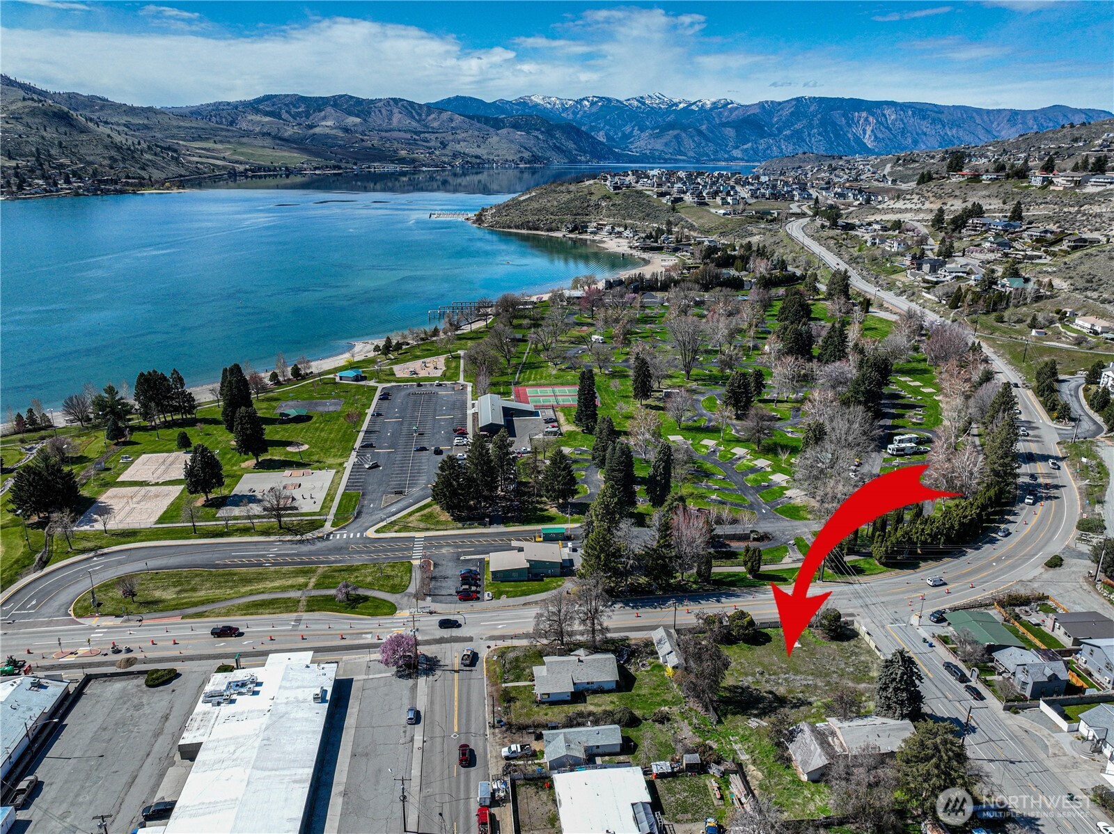 325 W Highland Avenue