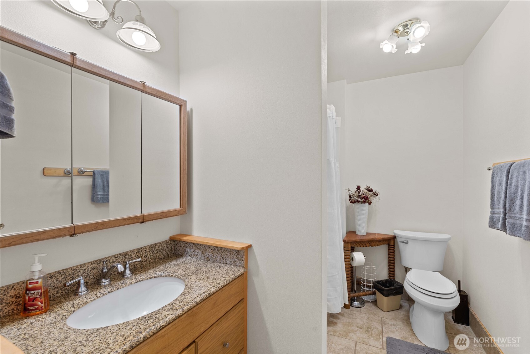 1010 Crest Loop