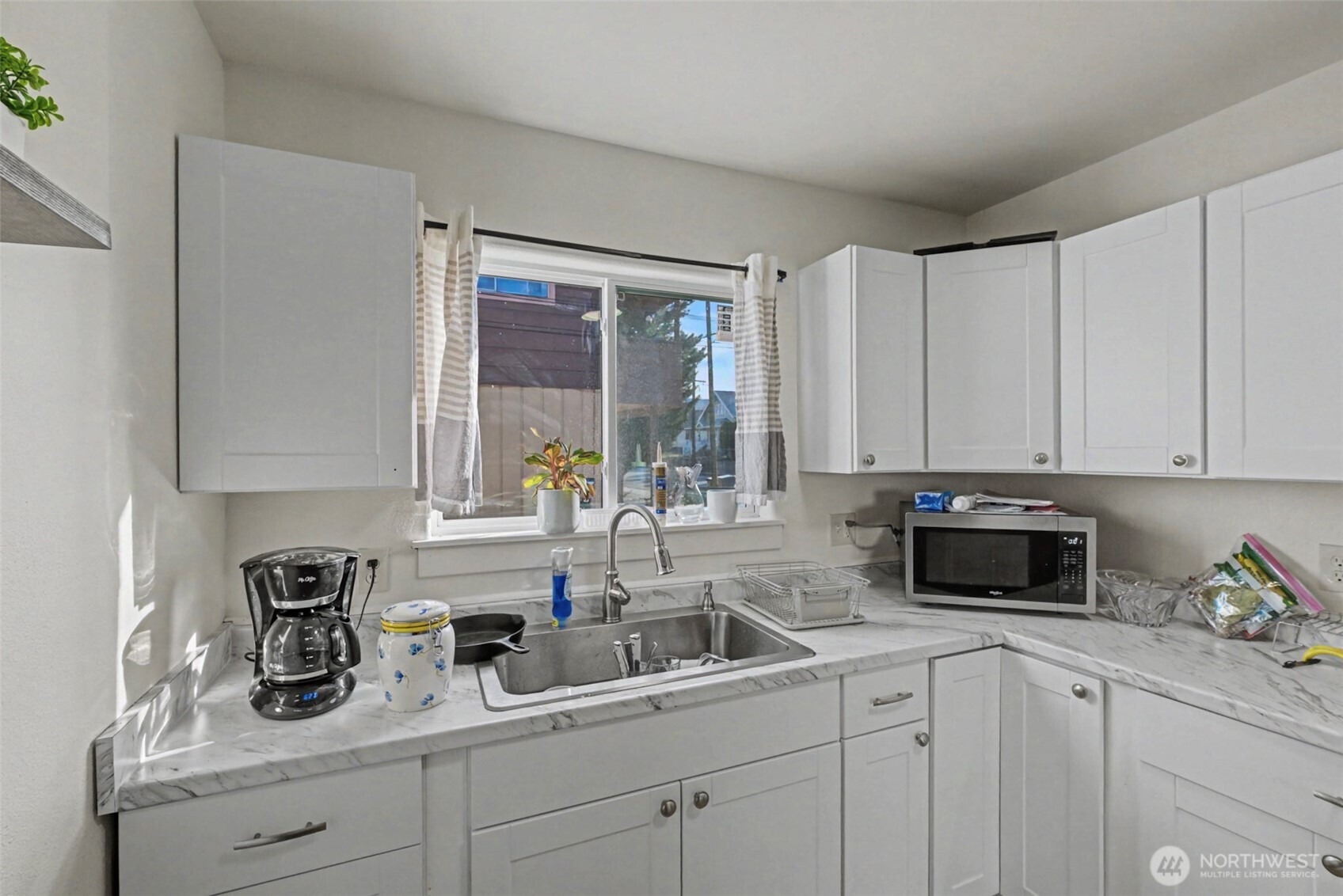 533 Methow Unit: A,B,C