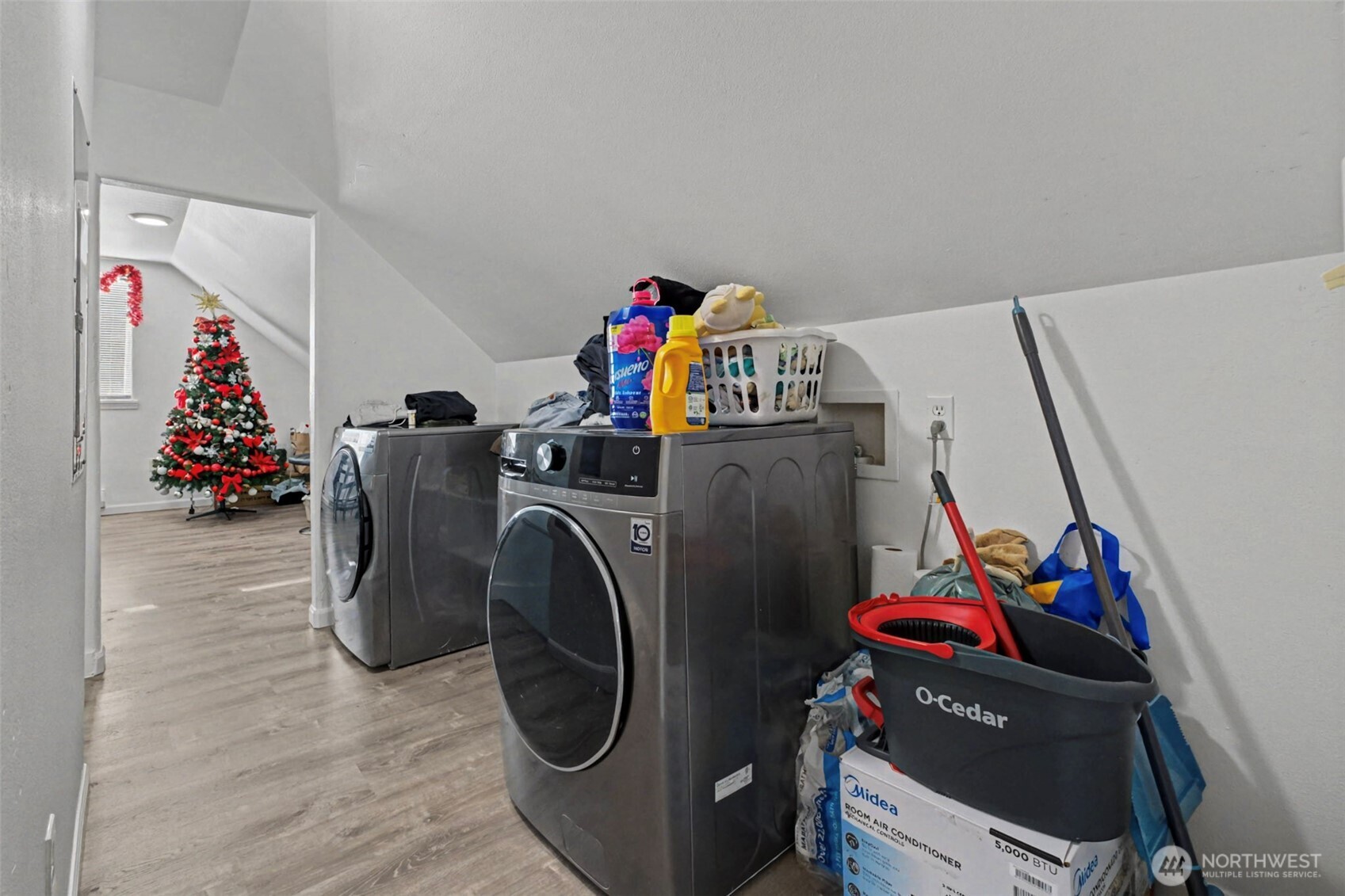 533 Methow Unit: A,B,C