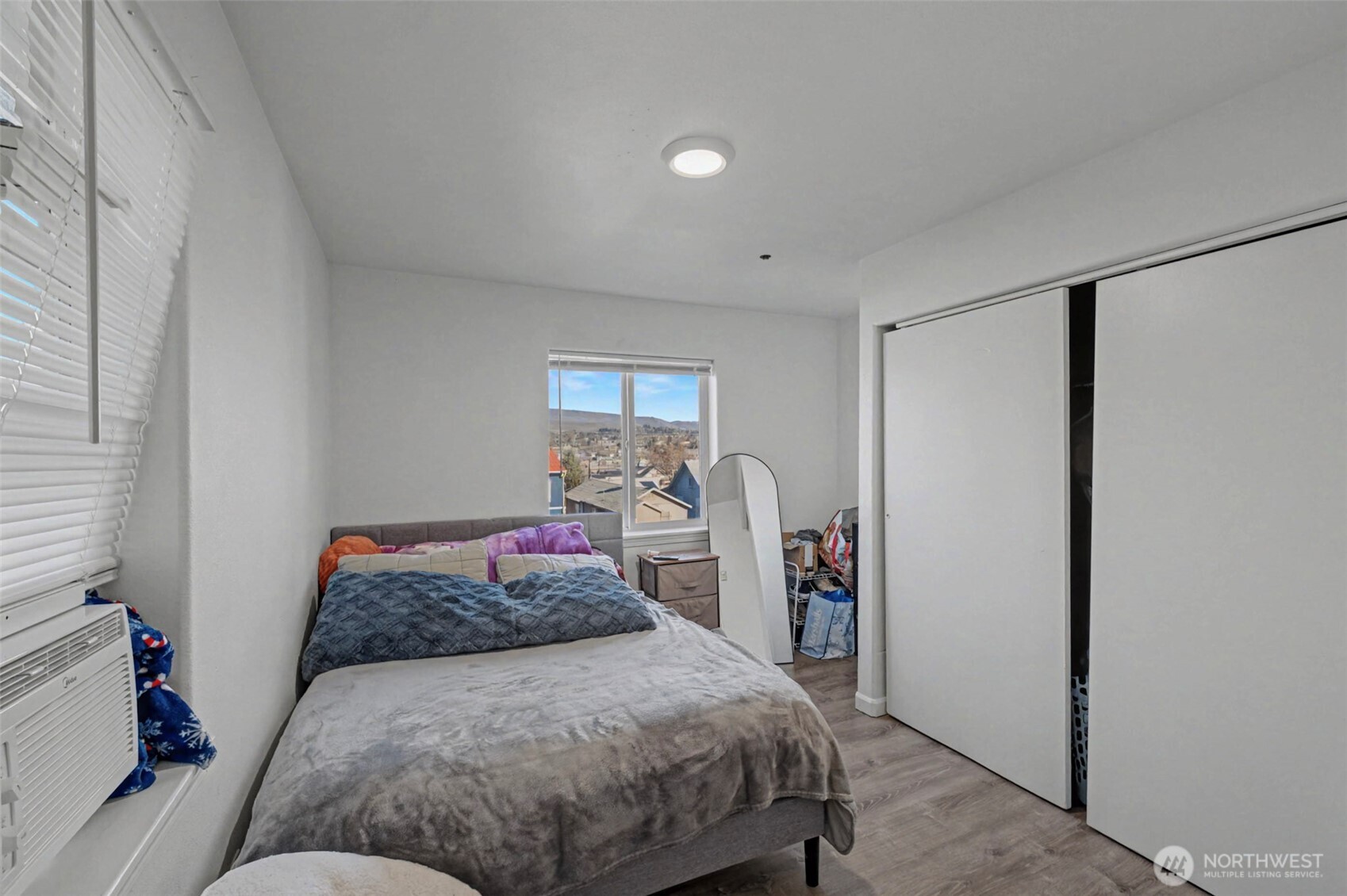 533 Methow Unit: A,B,C