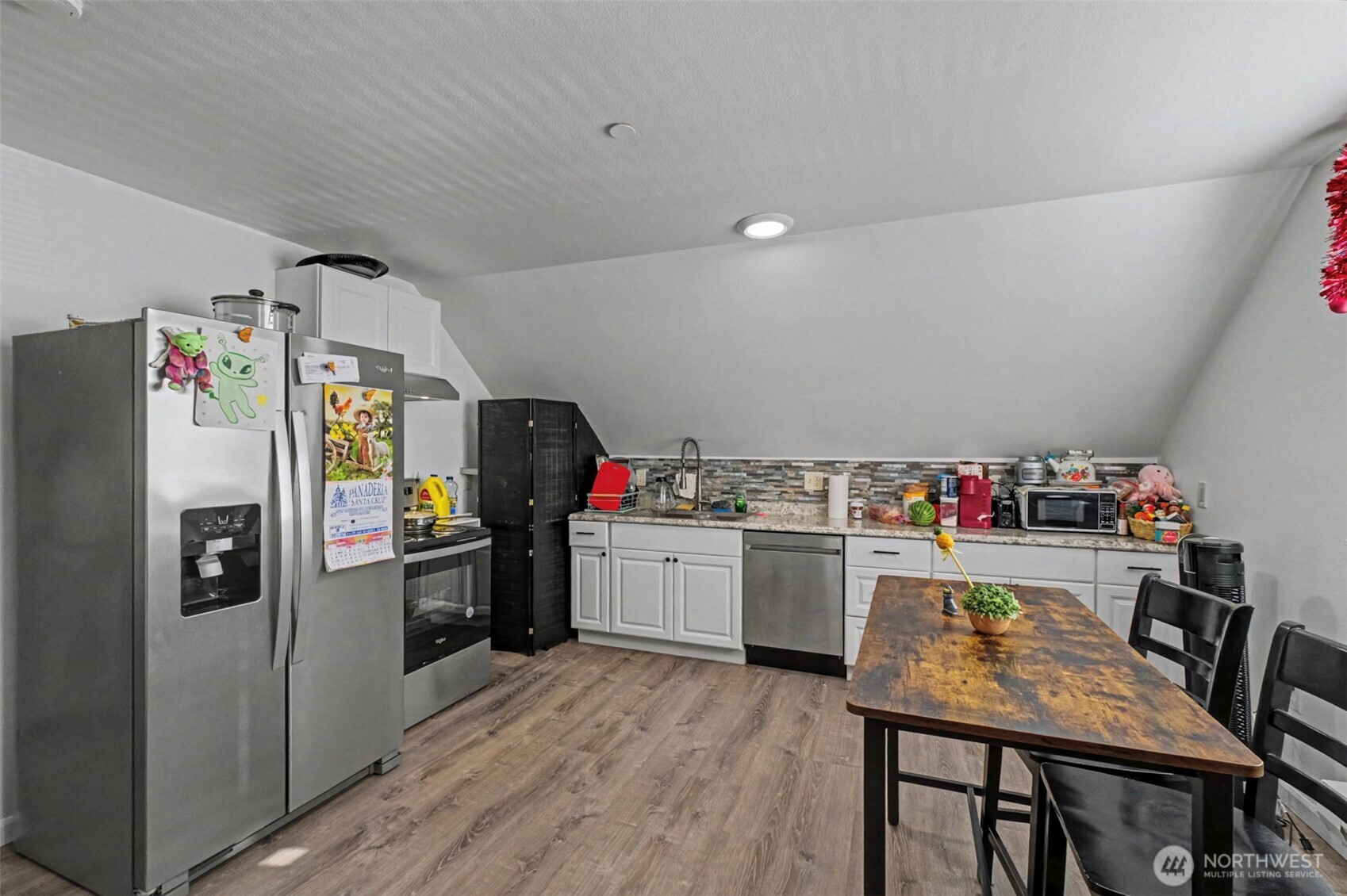 533 Methow Unit: A,B,C