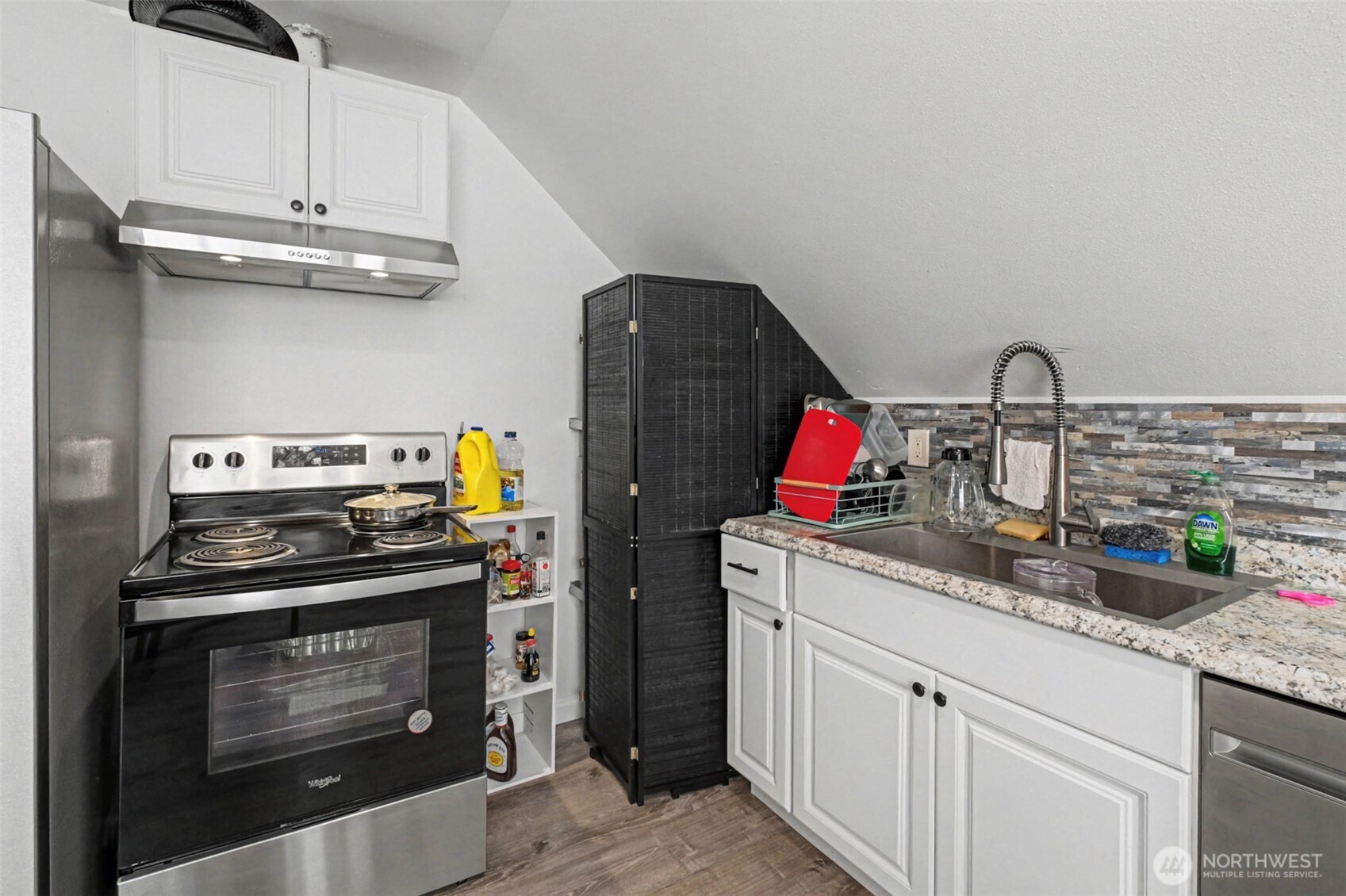 533 Methow Unit: A,B,C