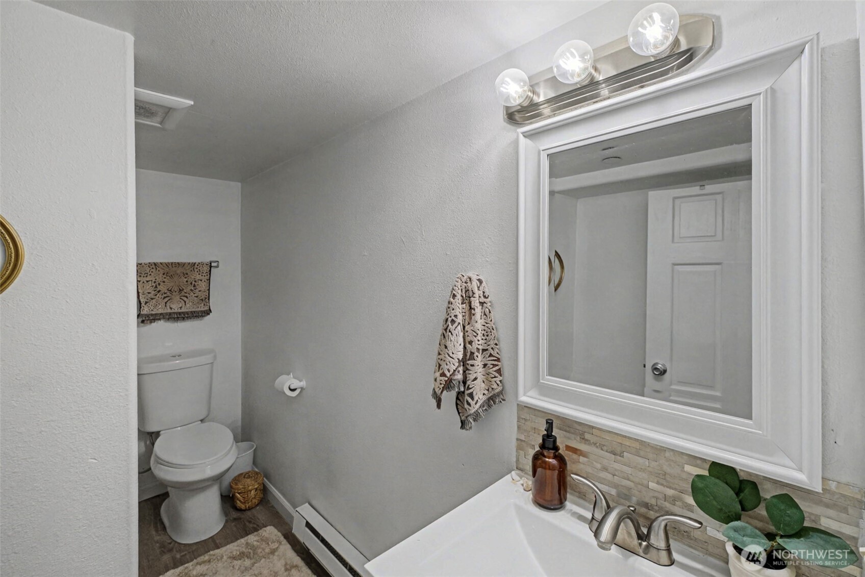 533 Methow Unit: A,B,C