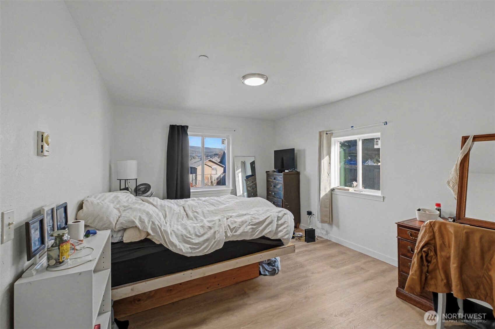 533 Methow Unit: A,B,C