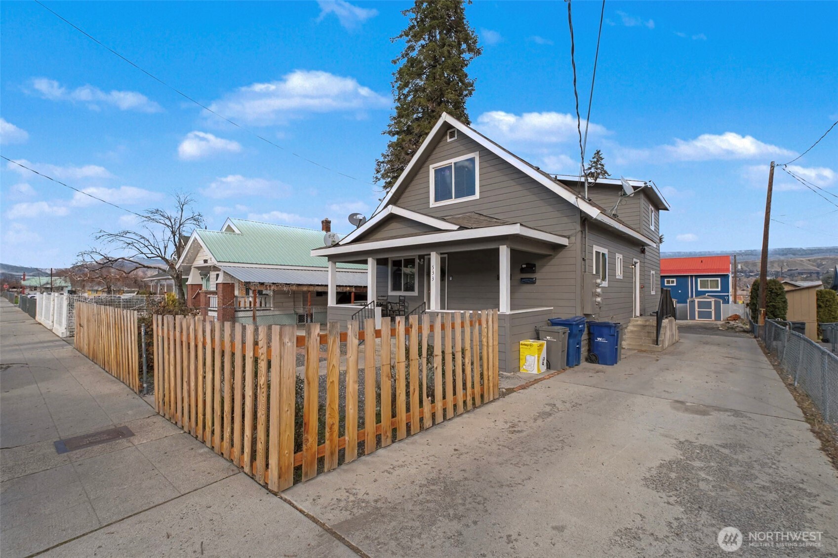 533 Methow Unit: A,B,C